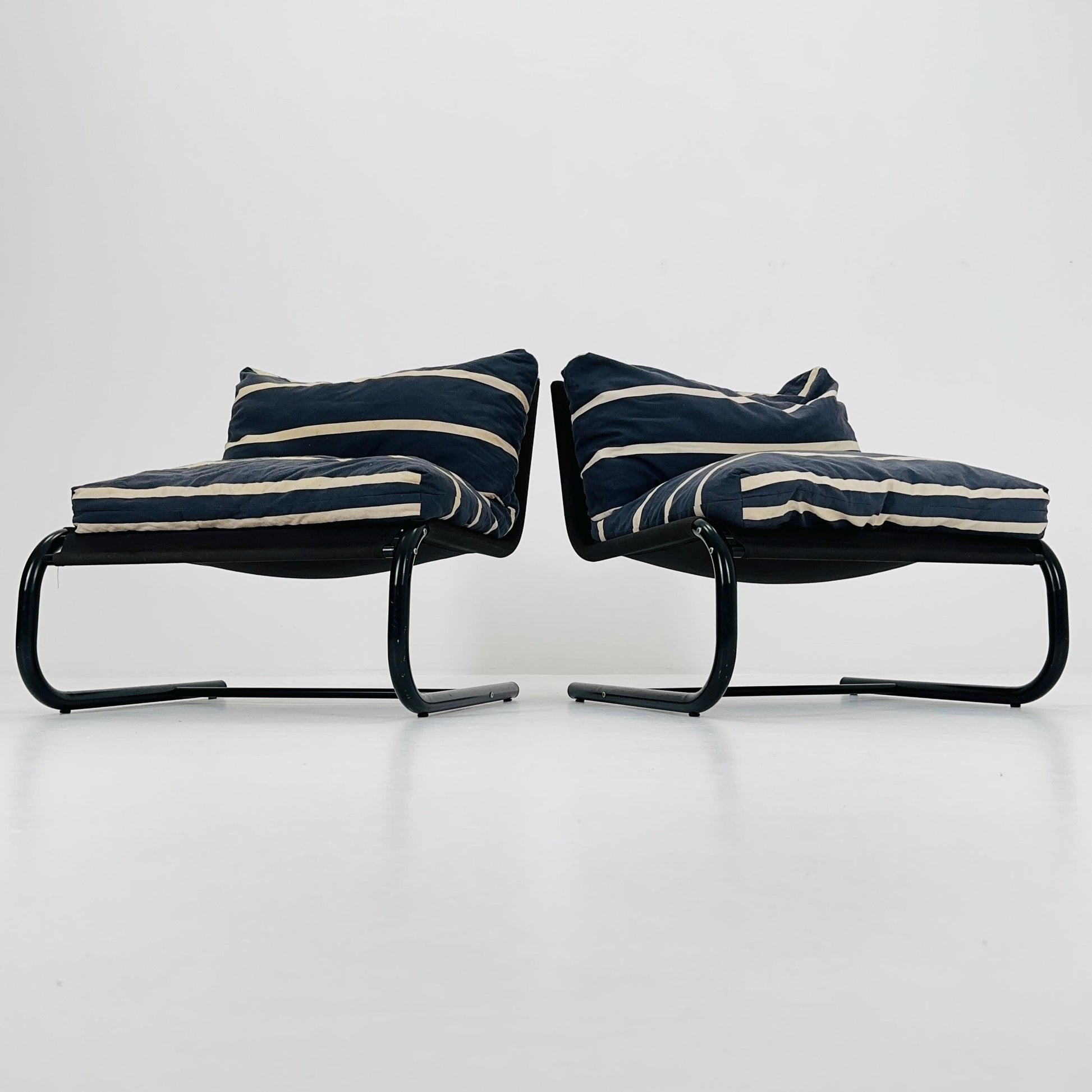 1 of 2 Space Age Stuns Lounge Chairs by Jan Dranger - Johan Huldt for Innovator, Sweden, 1970s