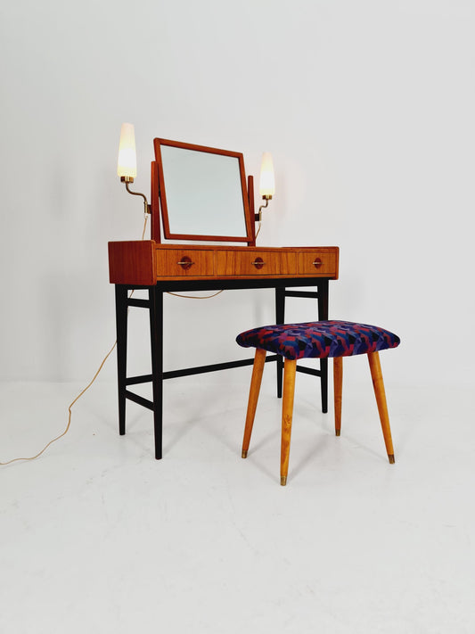 Mid Century Modern Danish Teak vanity table with stool make up table by Fröseke for AB nybrofabriken, 1960s