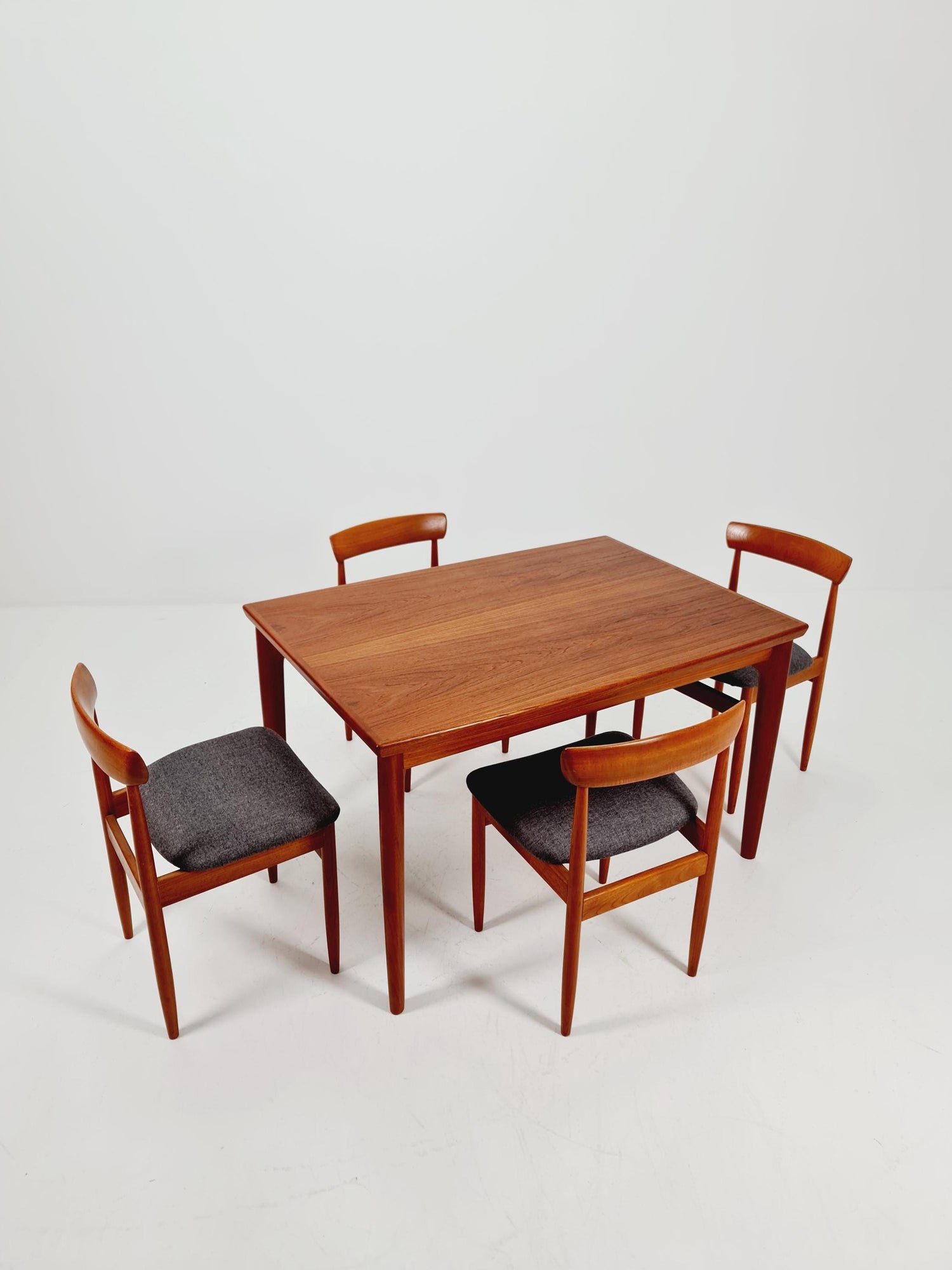 Danish Henning Kjaernulf rectangular teak table with two extension leaves, Denmark 1960s