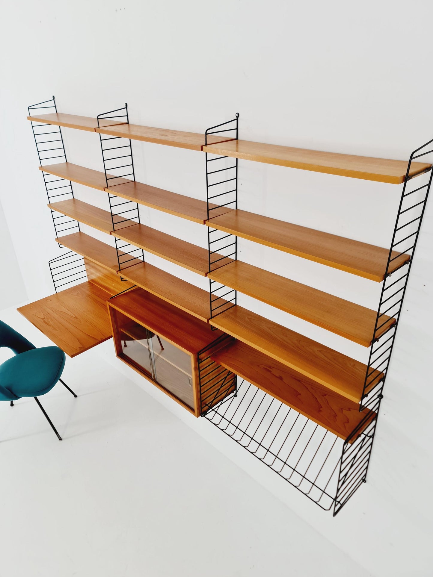 Wall-mounted original Swedish string shelf-system, drawers, bookcase Ash wood by Nils & Kajsa Strinning, 1960s