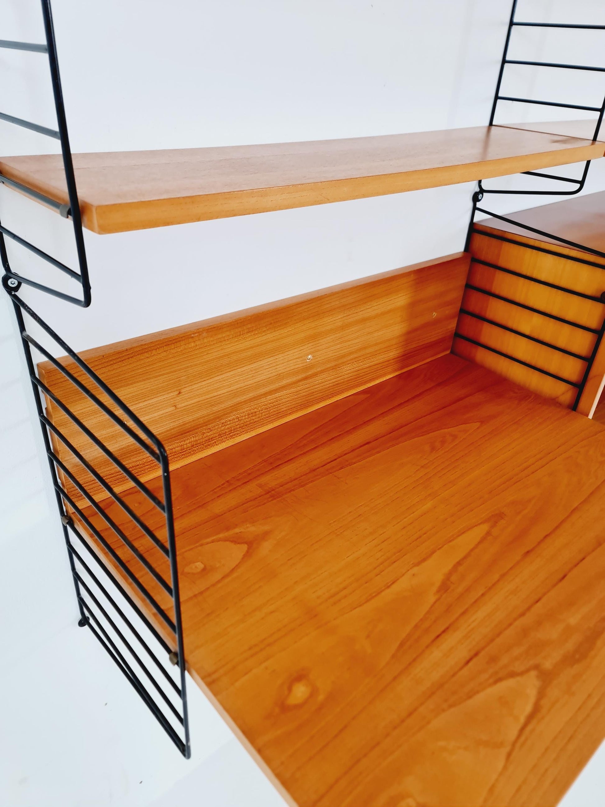 Wall-mounted original Swedish string shelf-system, drawers, bookcase Ash wood by Nils & Kajsa Strinning, 1960s