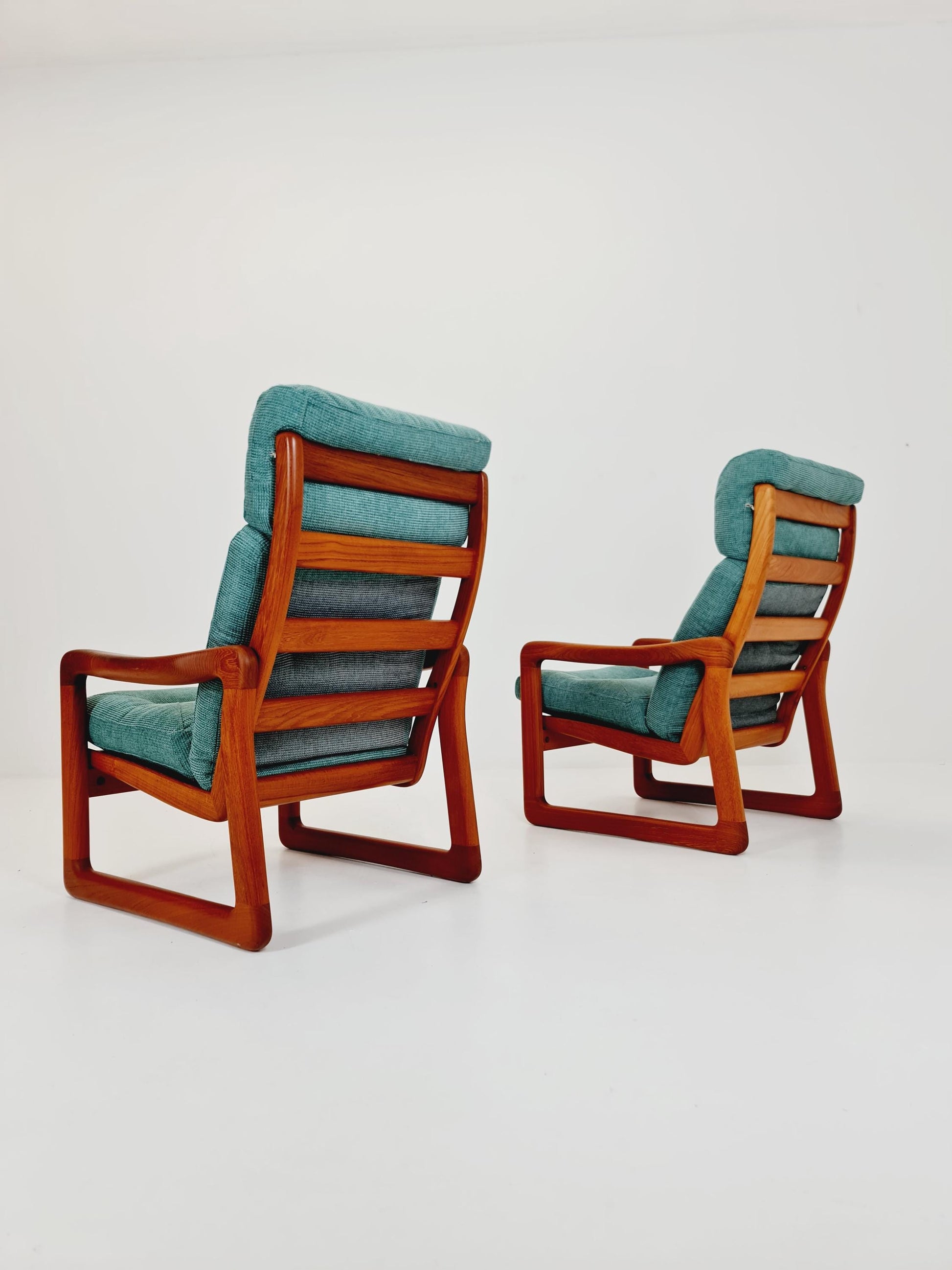 1 of 2 Mid century teak easy lounge chairs by Holstebro Möbelfabrik A/S , 1960s