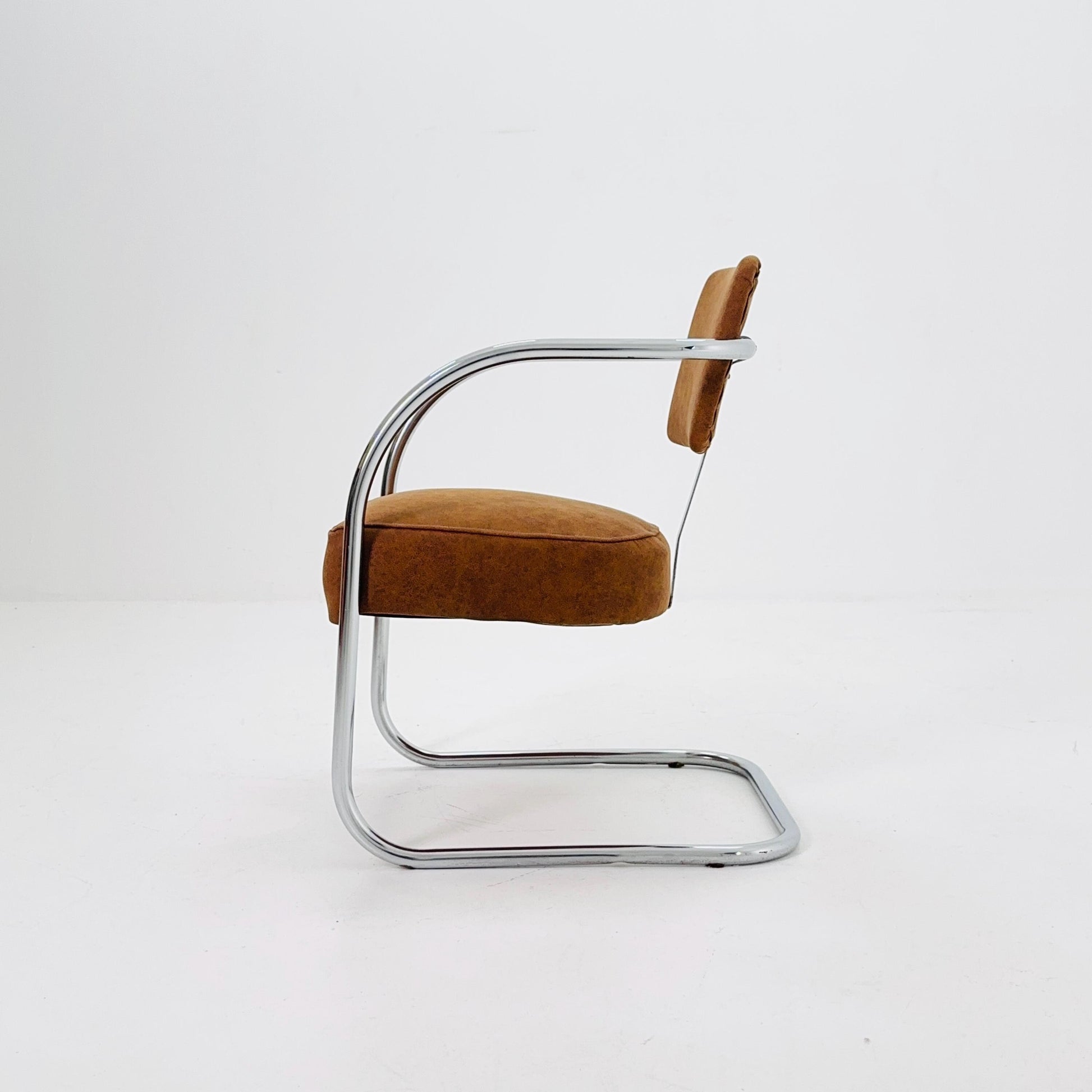Mid-Century Bauhaus Cantilever Chair by Royal Chrome, Cognac by Manner of Hoffmann & KEM Weber USA 1950s