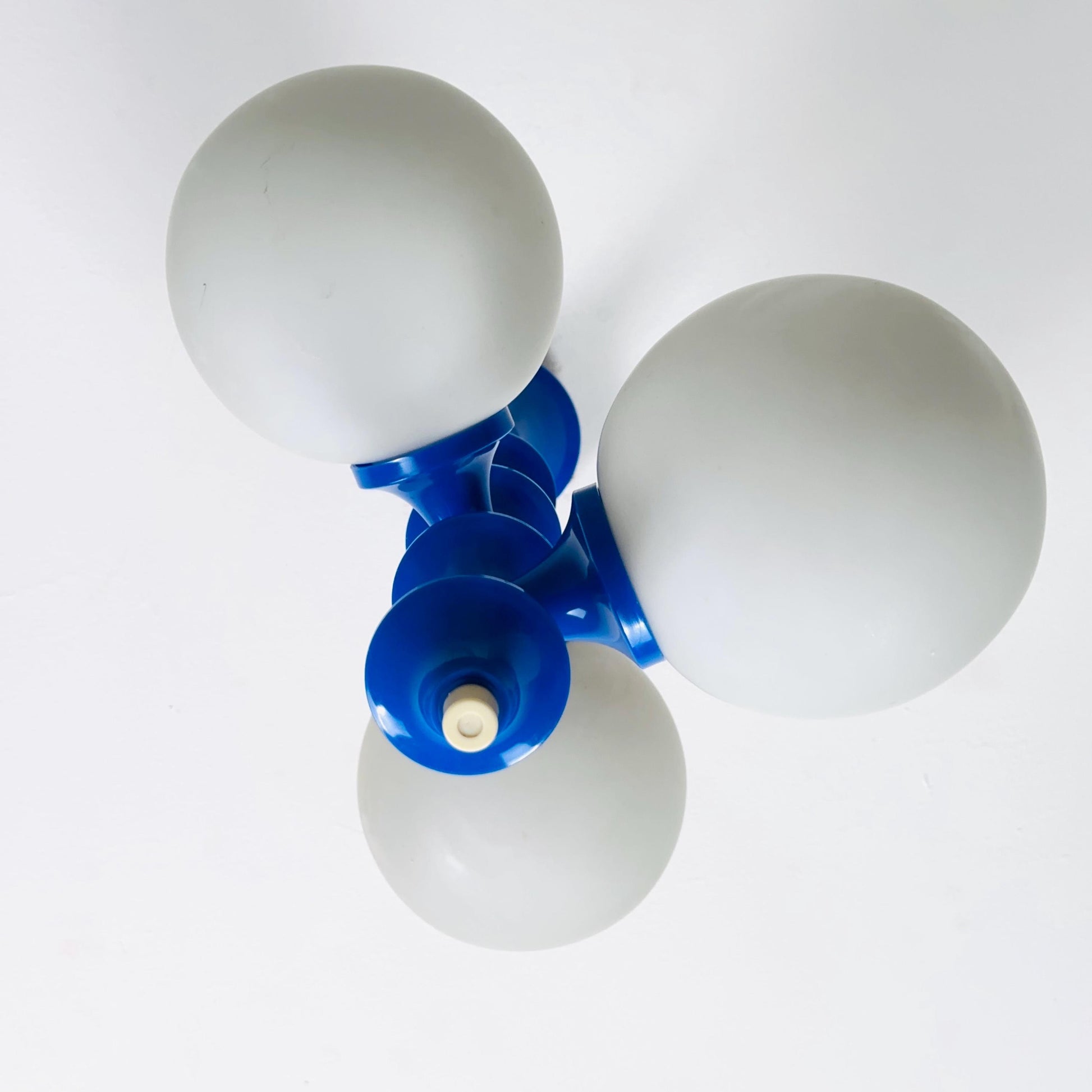 Mid century Richard Essig Space Age Ceiling Light 1970s Sputnik Lamp with 3 Glass Globes