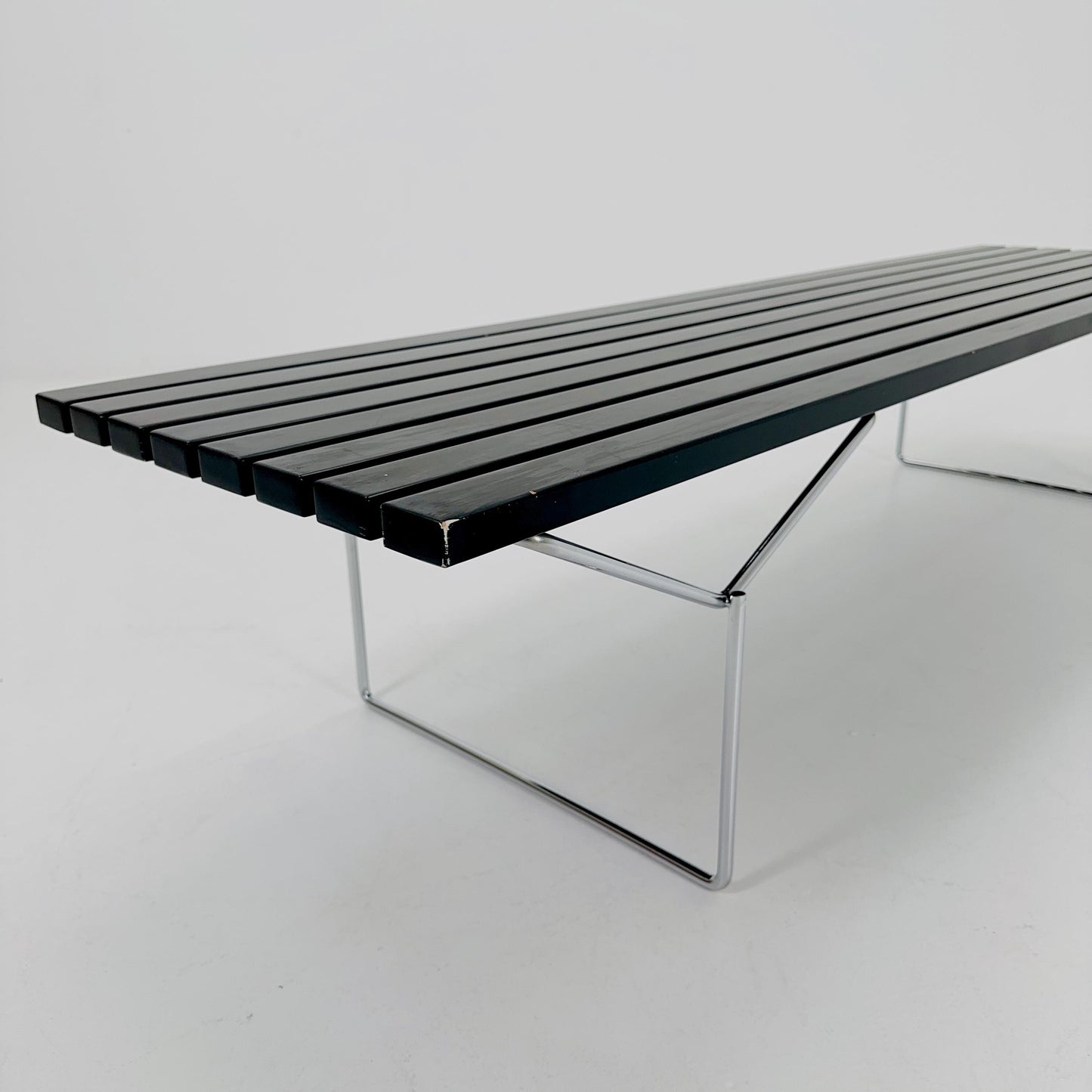 Mid century Harry Bertoia Model 400 Bench for Knoll International, 1980s USA