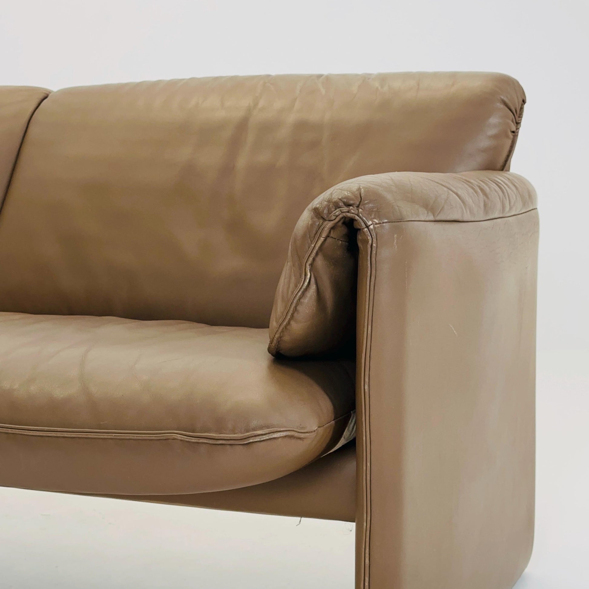 Mid Century Modern Bora 3-seat sofa in Cappuccino Leather by Alex Enthoven, for Leolux 1980s Netherlands