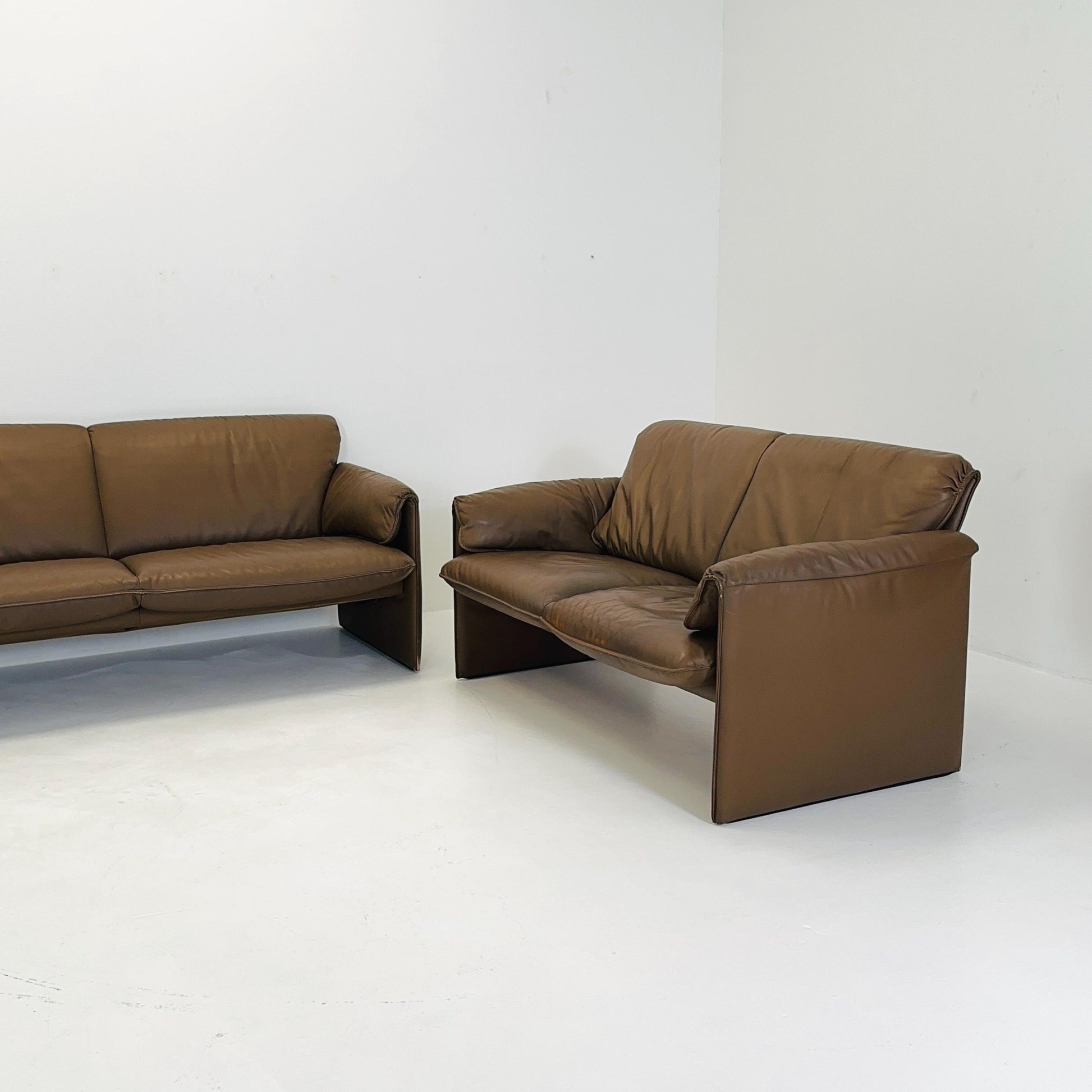 Mid Century Modern Bora 3- sofa set in Cappuccino Leather by Alex Enthoven, for Leolux 1980s Netherlands