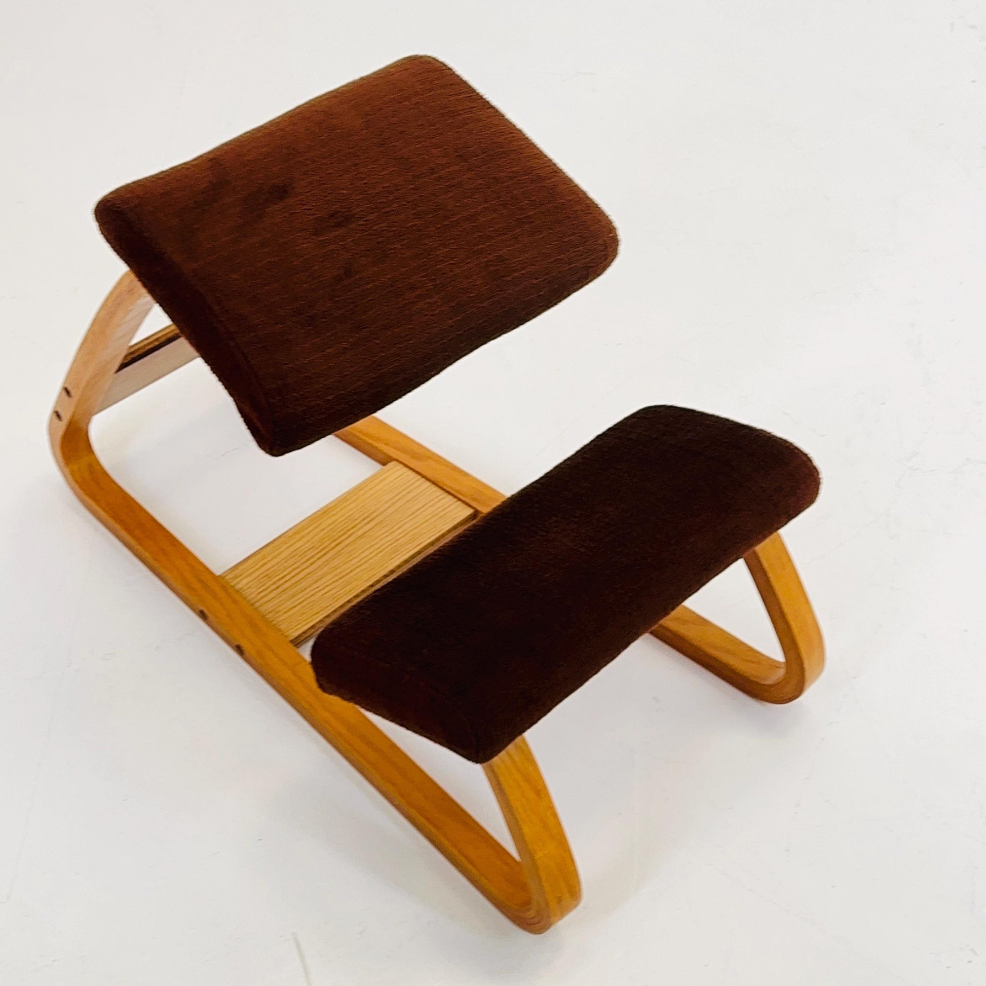 Mid-Century Modern Ergonomic Kneeling Chair by British Design Corp – Brown Upholstery & Bentwood Frame –1980s