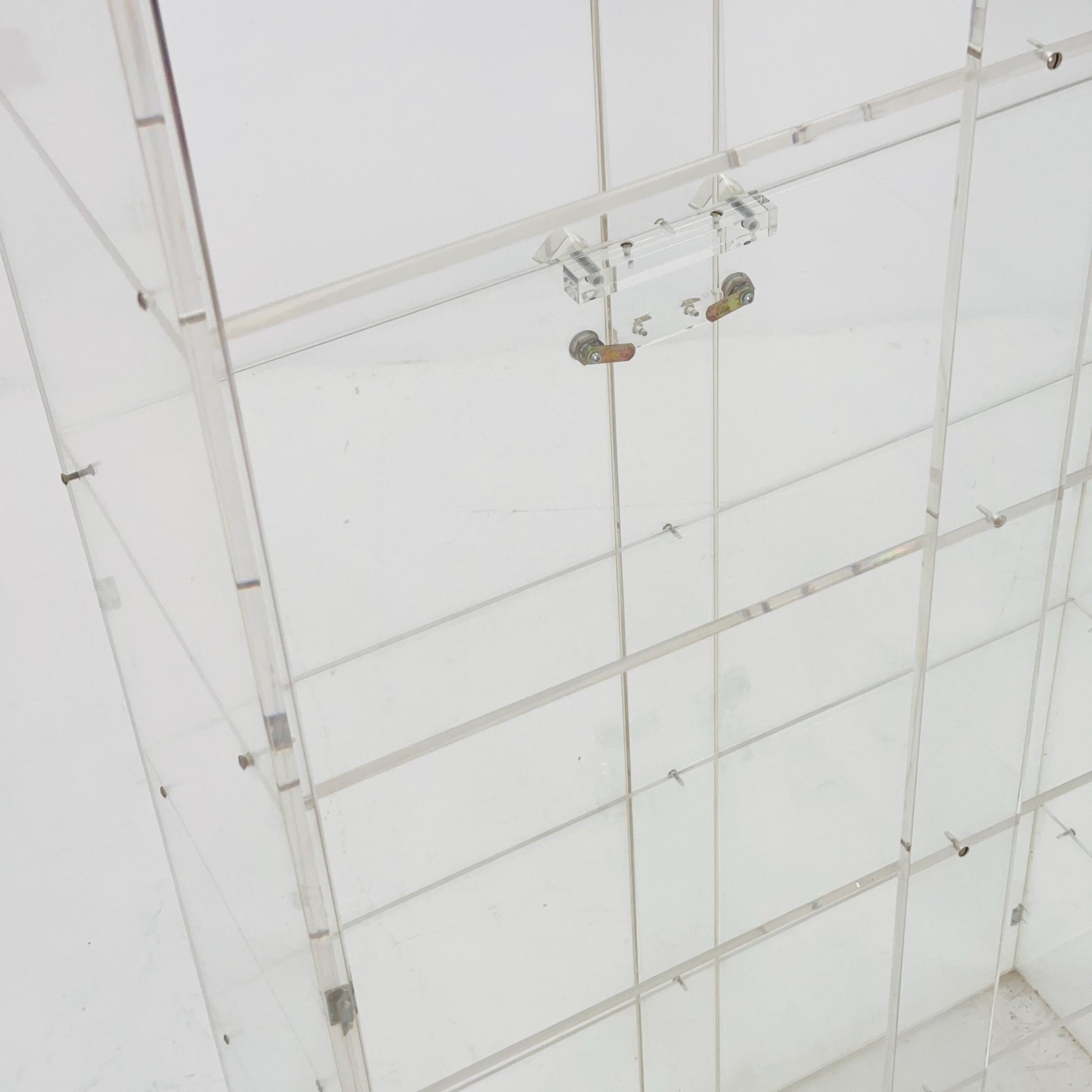 Mid Century Space Age Cabinet Vitrine | Italian Design 1980s | Plexiglass Shelves | Double-Sided Doors