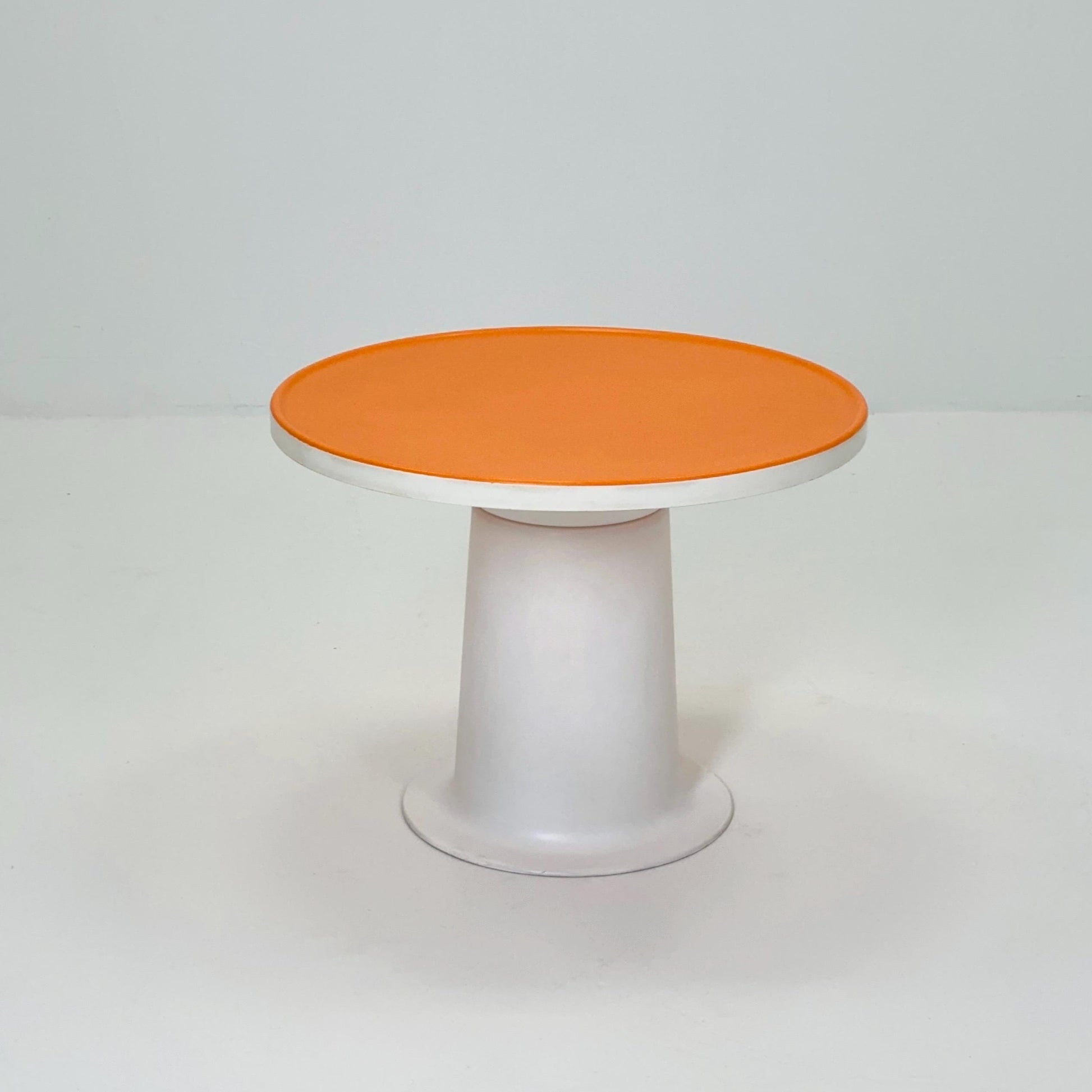 Mid century Yrjö Kukkapuro “Saturnus” Low Table – White & Orange | Haimi Finland, 1970s | Modernist Space Age Design