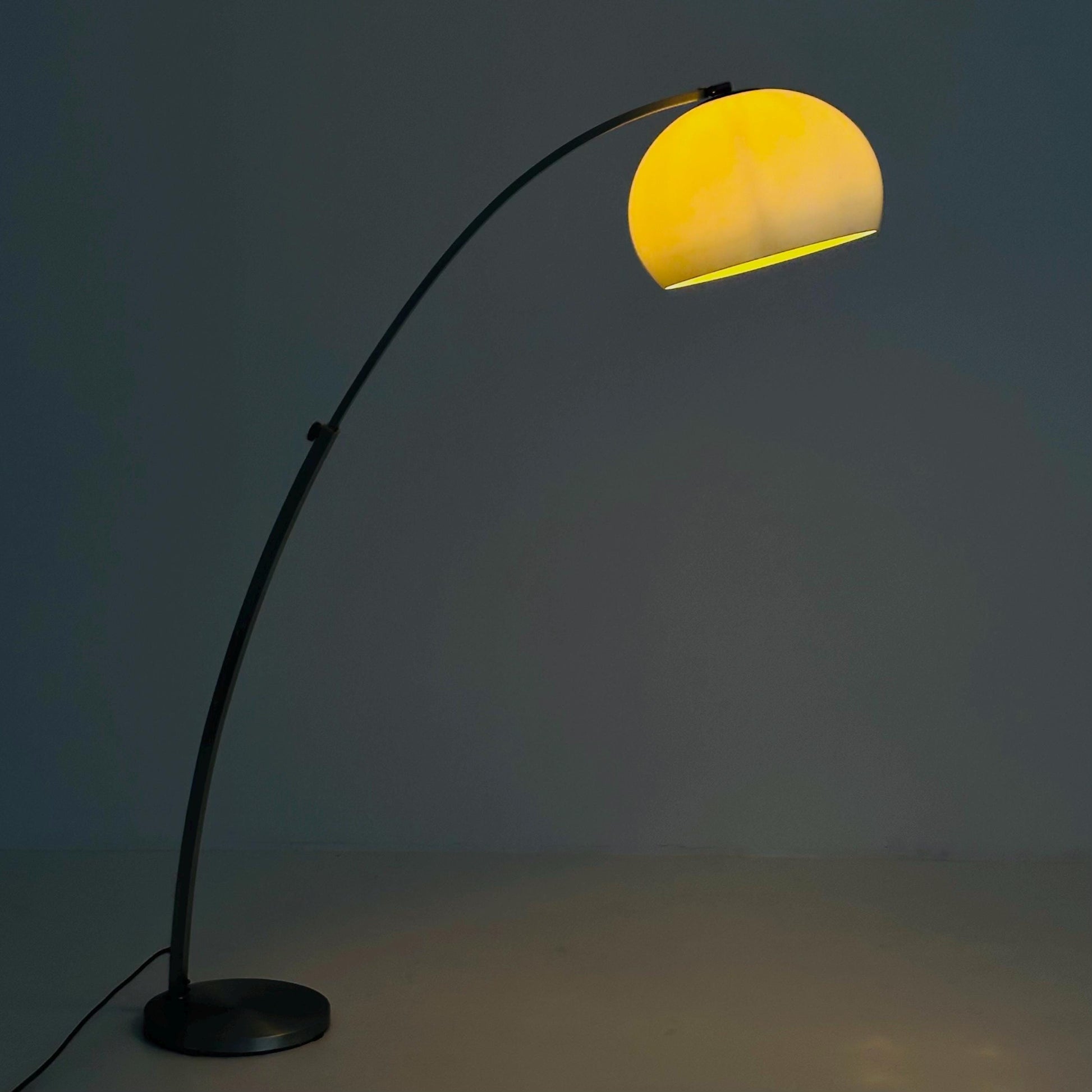 Mid-Century Large Italian Space Age Arched Floor Lamp, 1970s