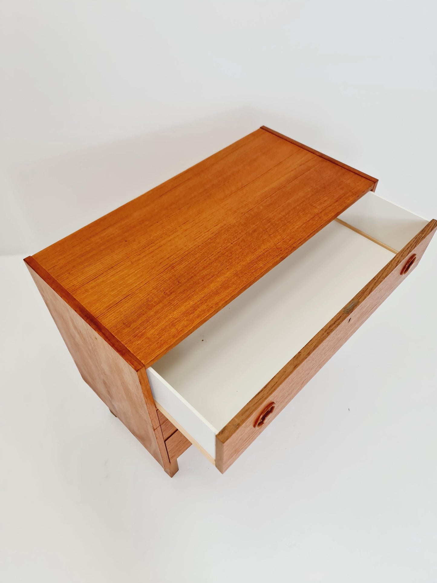 Midcentury danish design chest of drawers / drawer dresser /3 drawers cabinet, 1960s