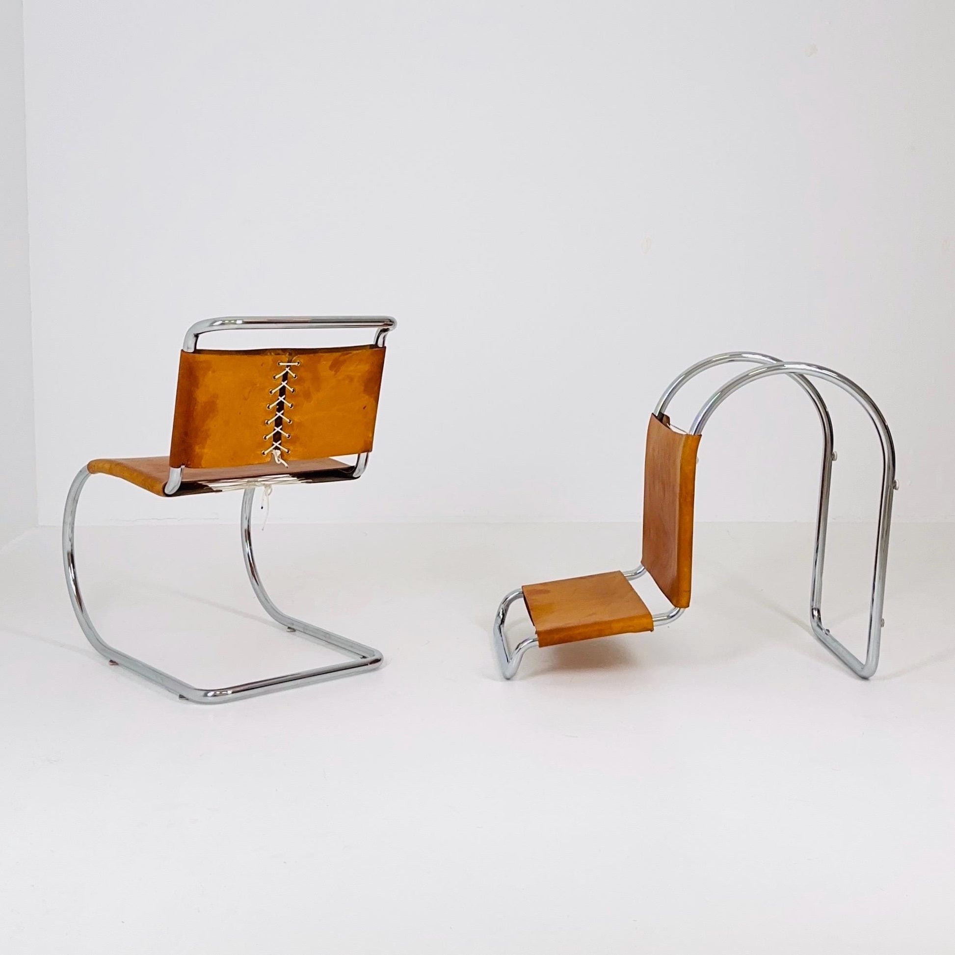 Set of 2 Bauhaus Mid-Century Modern Mies van der Rohe MR 10 Chair , 1980s Italy