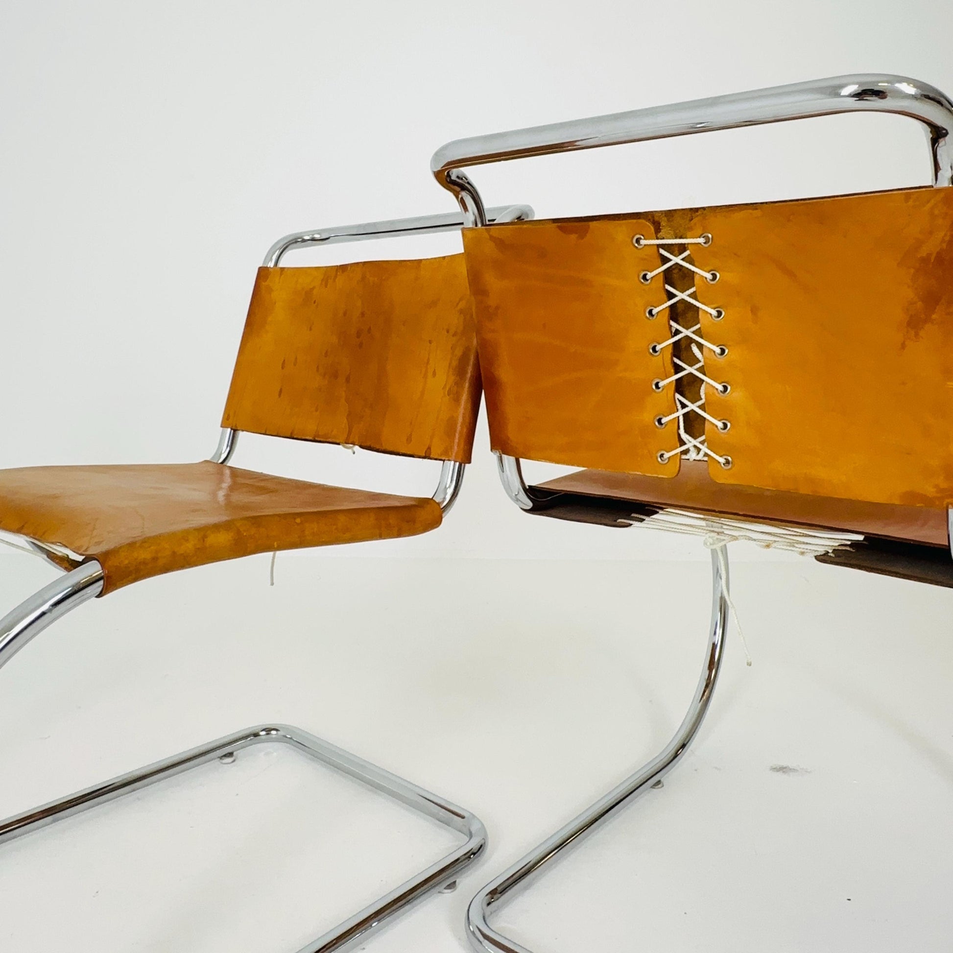 Set of 2 Bauhaus Mid-Century Modern Mies van der Rohe MR 10 Chair , 1980s Italy