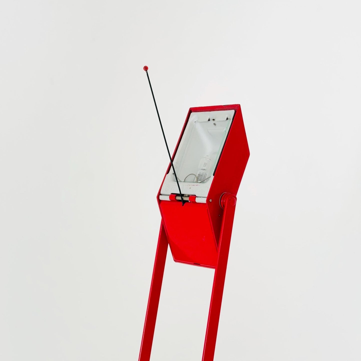 Mid century Red Italian Tizio Table Lamp by Richard Sapper for Artemide – 1970s Italy