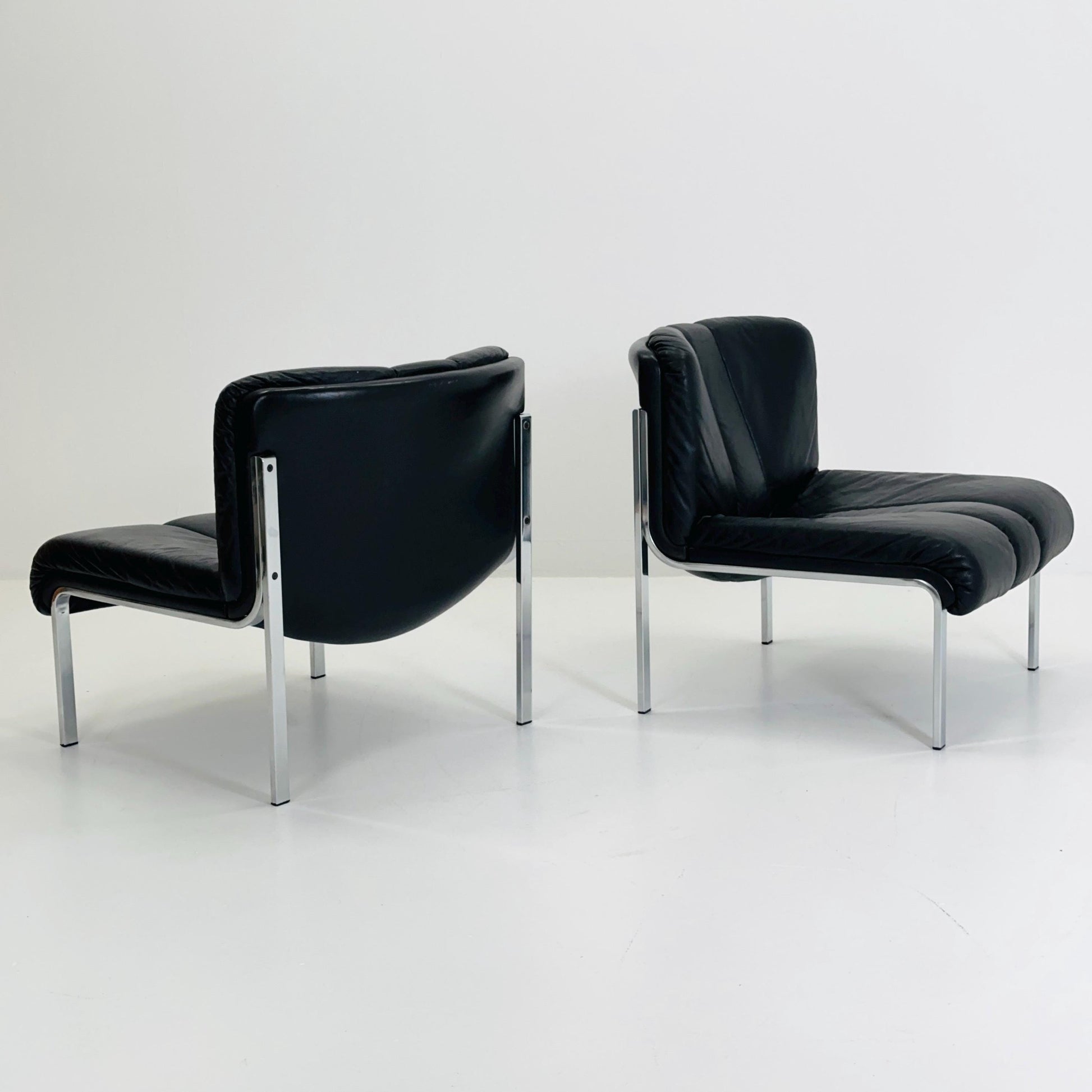 Set of 2 Mid-Century Lounge Chairs by Girsberger Eurochair 1200 in Black Leatther Designed by Hans Eichenberger Switzerland 1980s