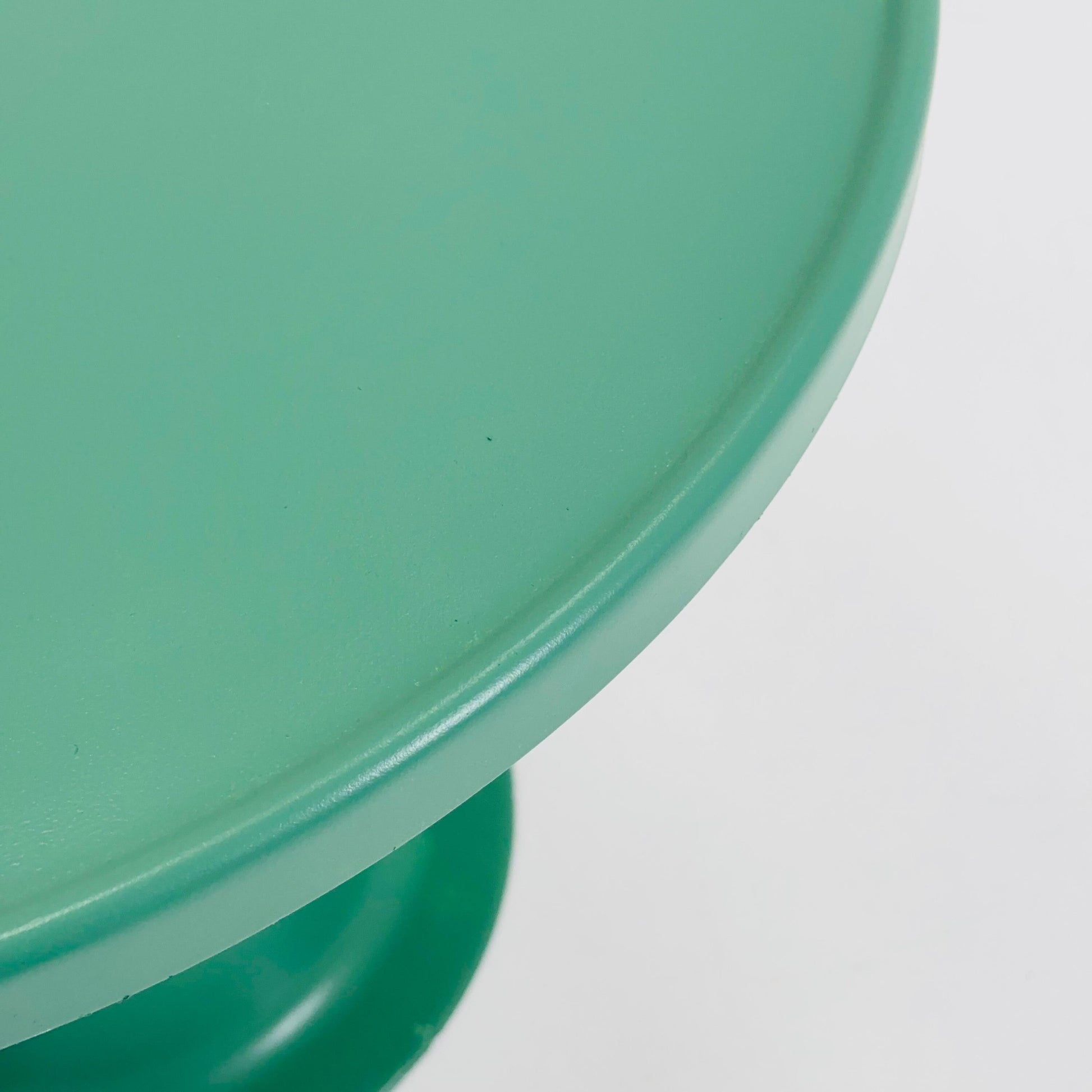 Mid century Yrjö Kukkapuro “Saturnus” Low Table – Green | Haimi Finland, 1970s | Modernist Space Age Design