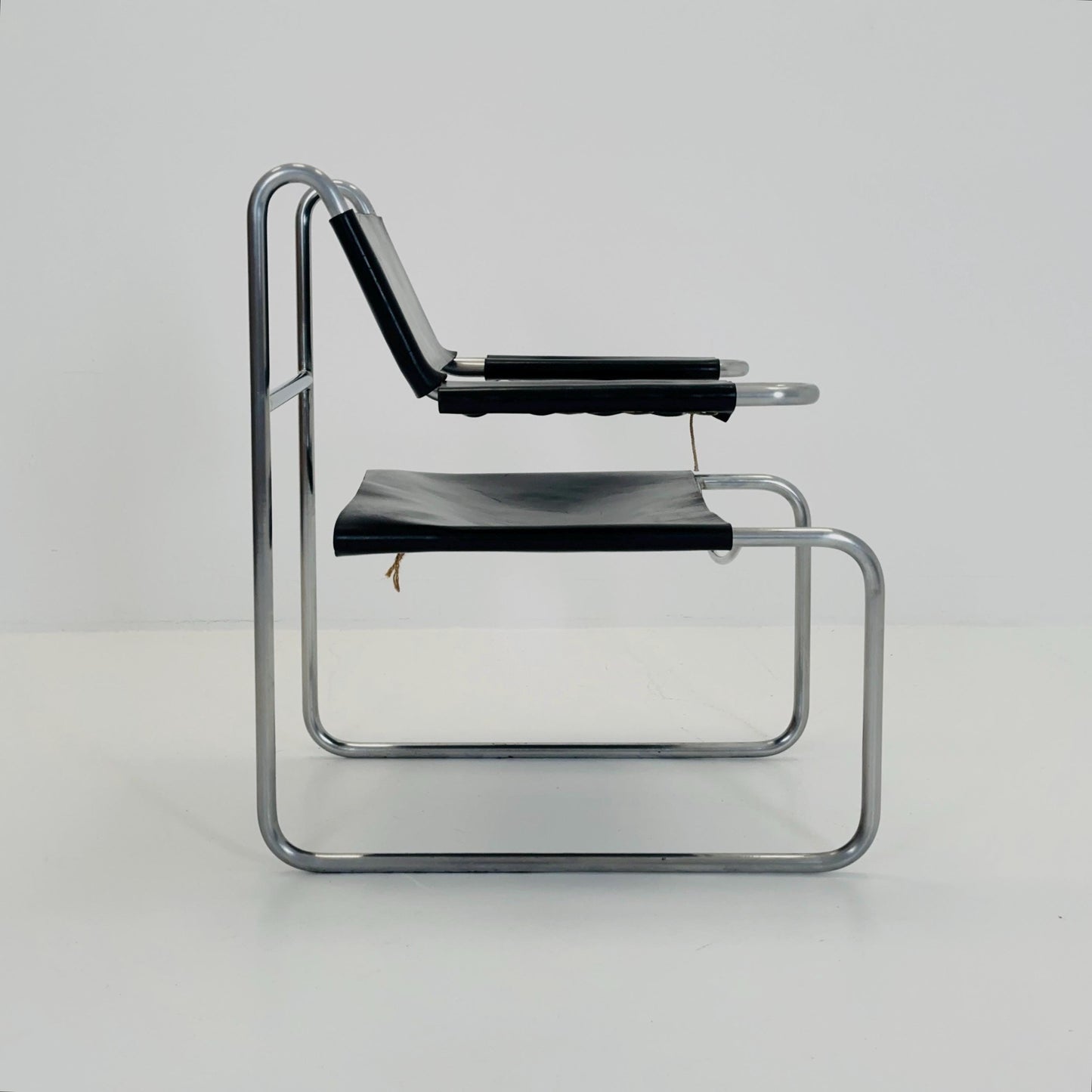 Mid-Century Modern Bauhaus Lounge Chair by Marcel Breuer’s – Italy, 1980s