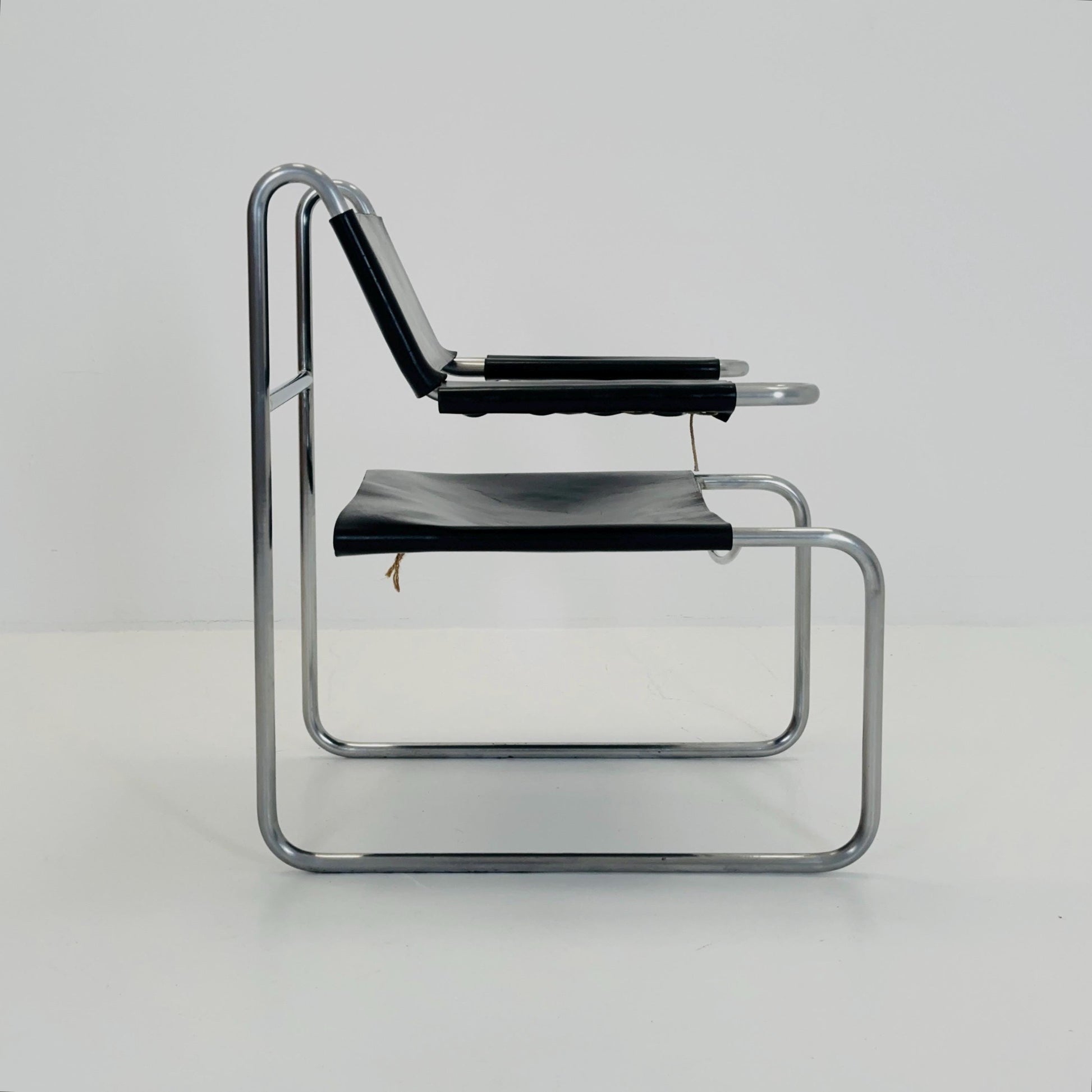 Mid-Century Modern Bauhaus Lounge Chair by Marcel Breuer’s – Italy, 1980s
