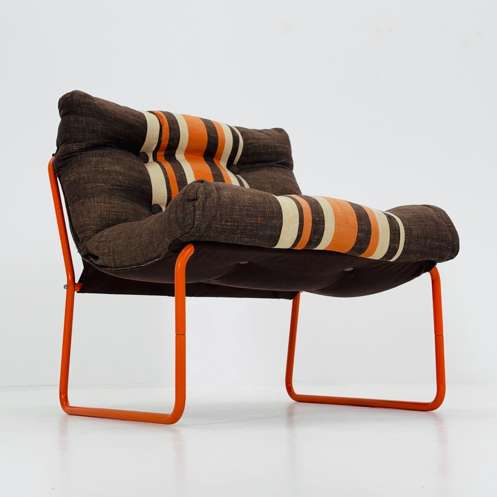 Mid-Century Pixi Lounge Chair by Gillis Lundgren for IKEA, 1970s – Retro Brown & Orange Striped Chair with Tubular Frame