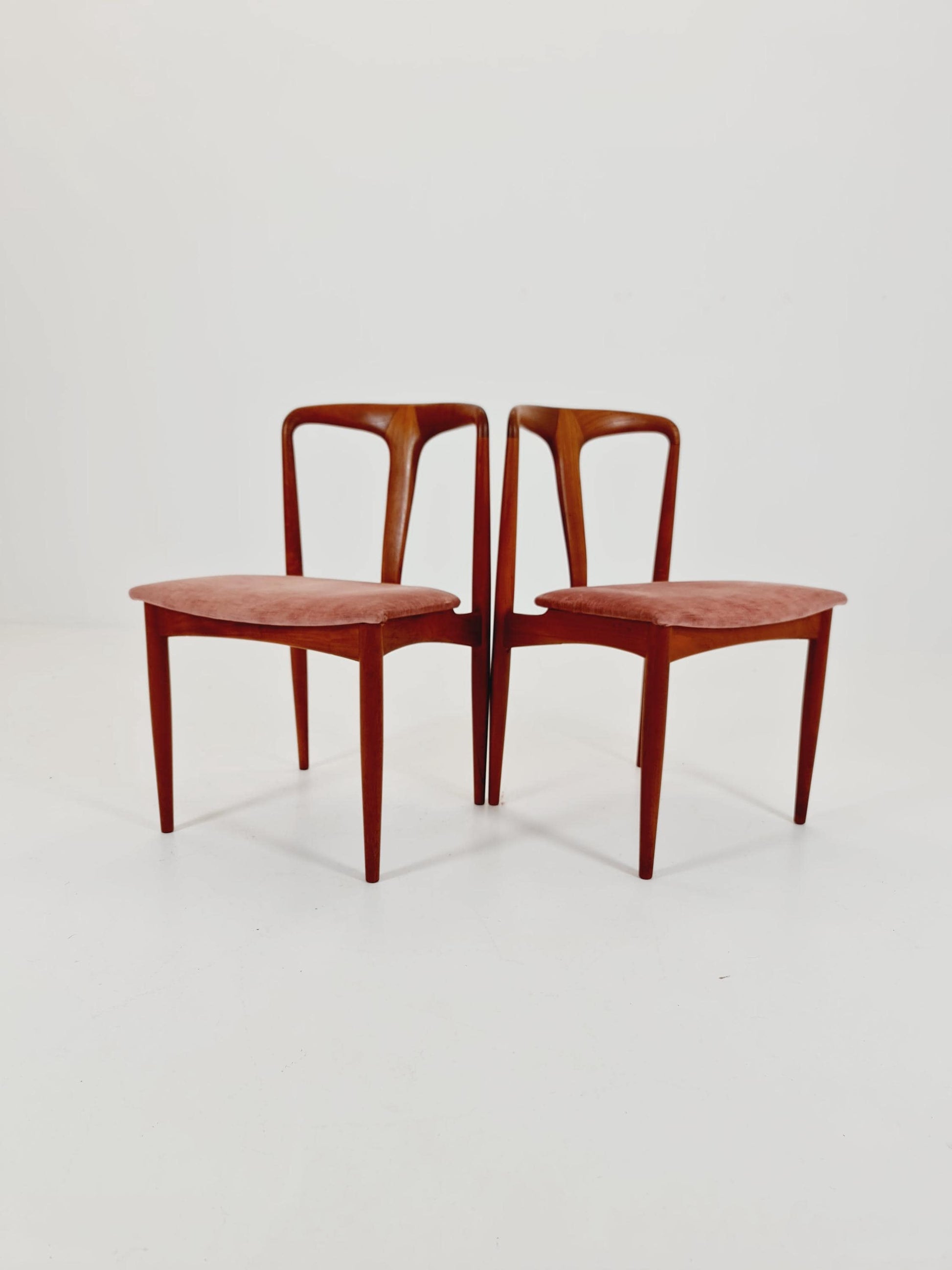 Vintage Danish teak dining chair by johannes Andersen for Uldum Mobelfabrik , 1960s set of 2,