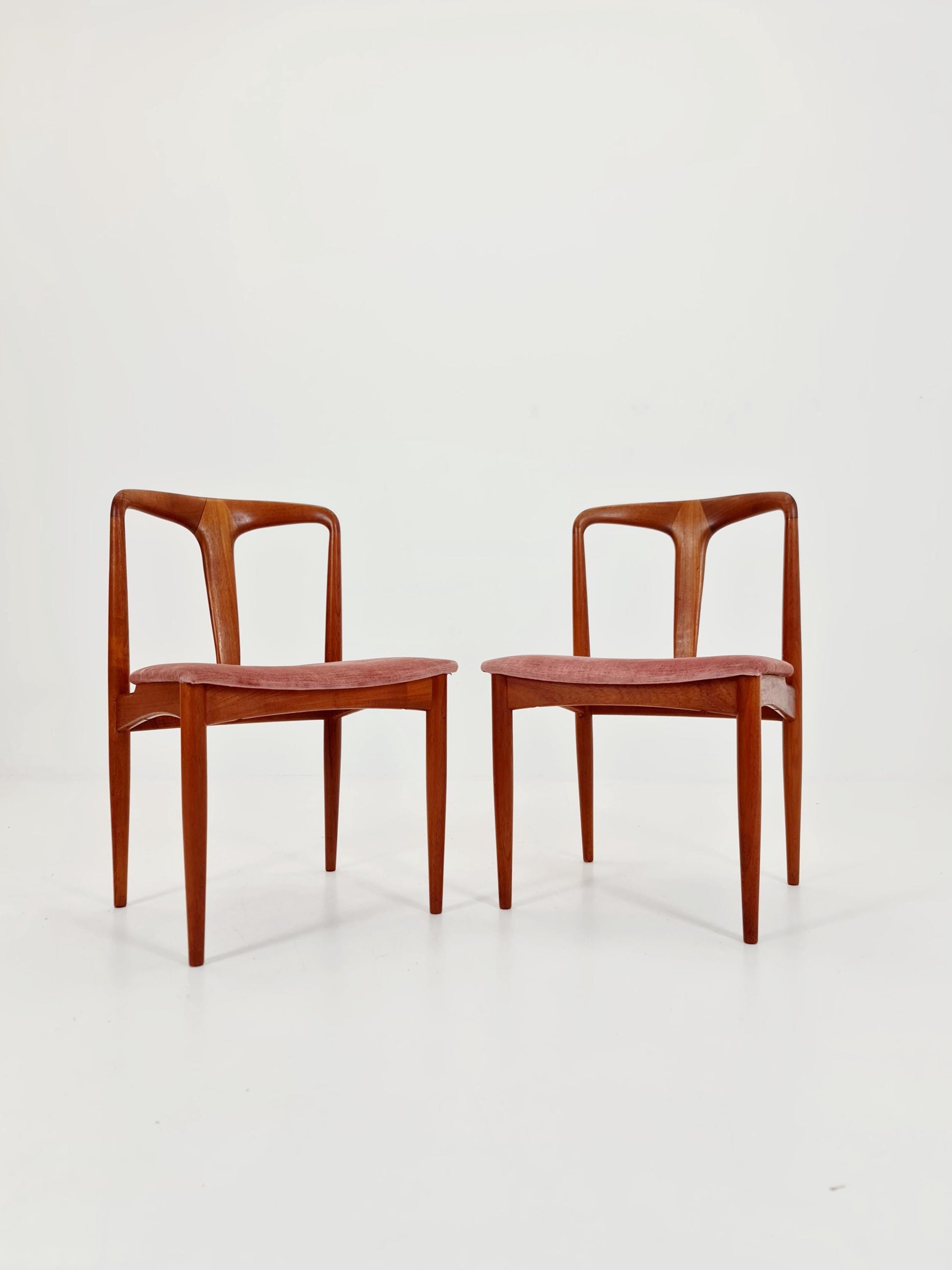 Vintage Danish teak dining chair by johannes Andersen for Uldum Mobelfabrik , 1960s set of 2,