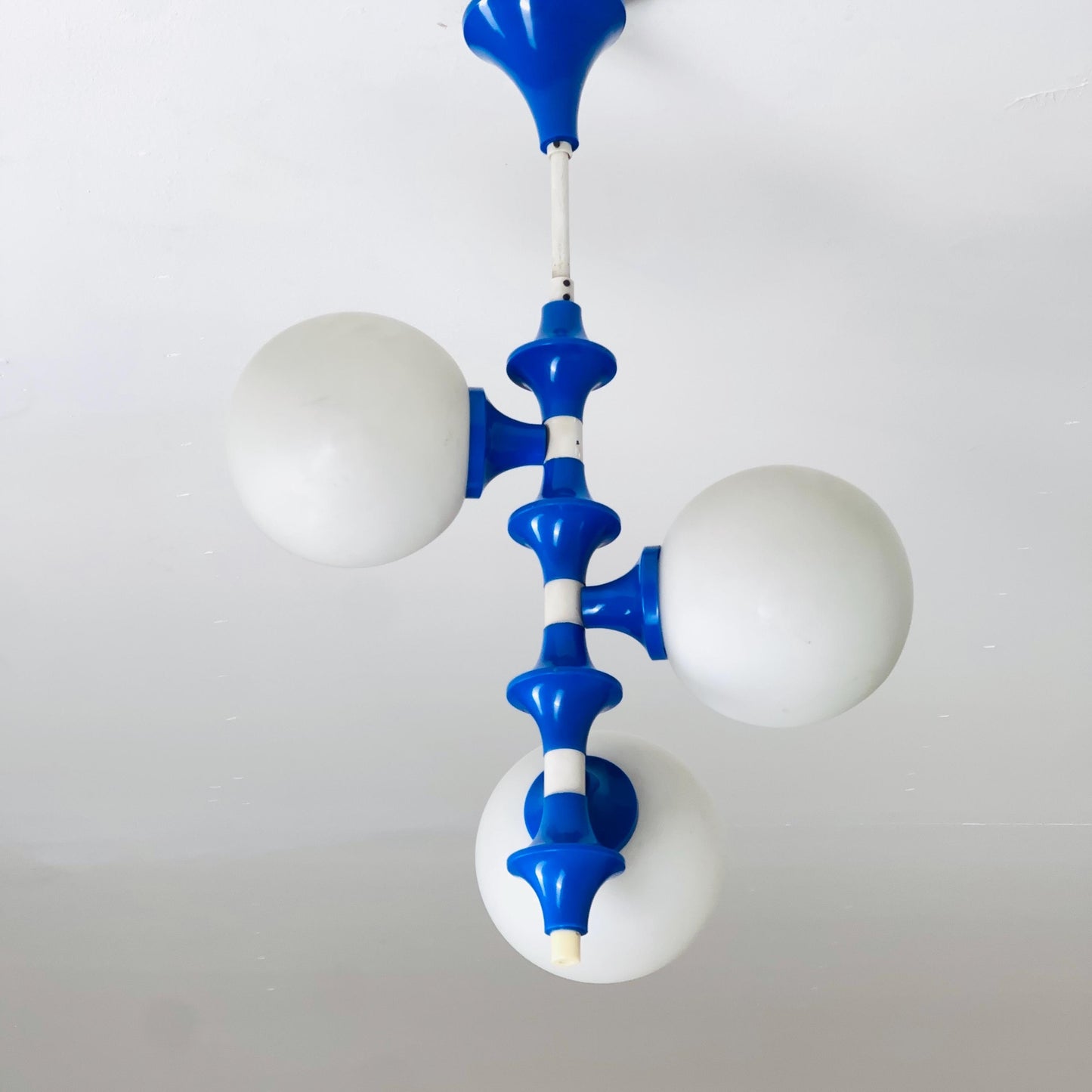 Mid century Richard Essig Space Age Ceiling Light 1970s Sputnik Lamp with 3 Glass Globes