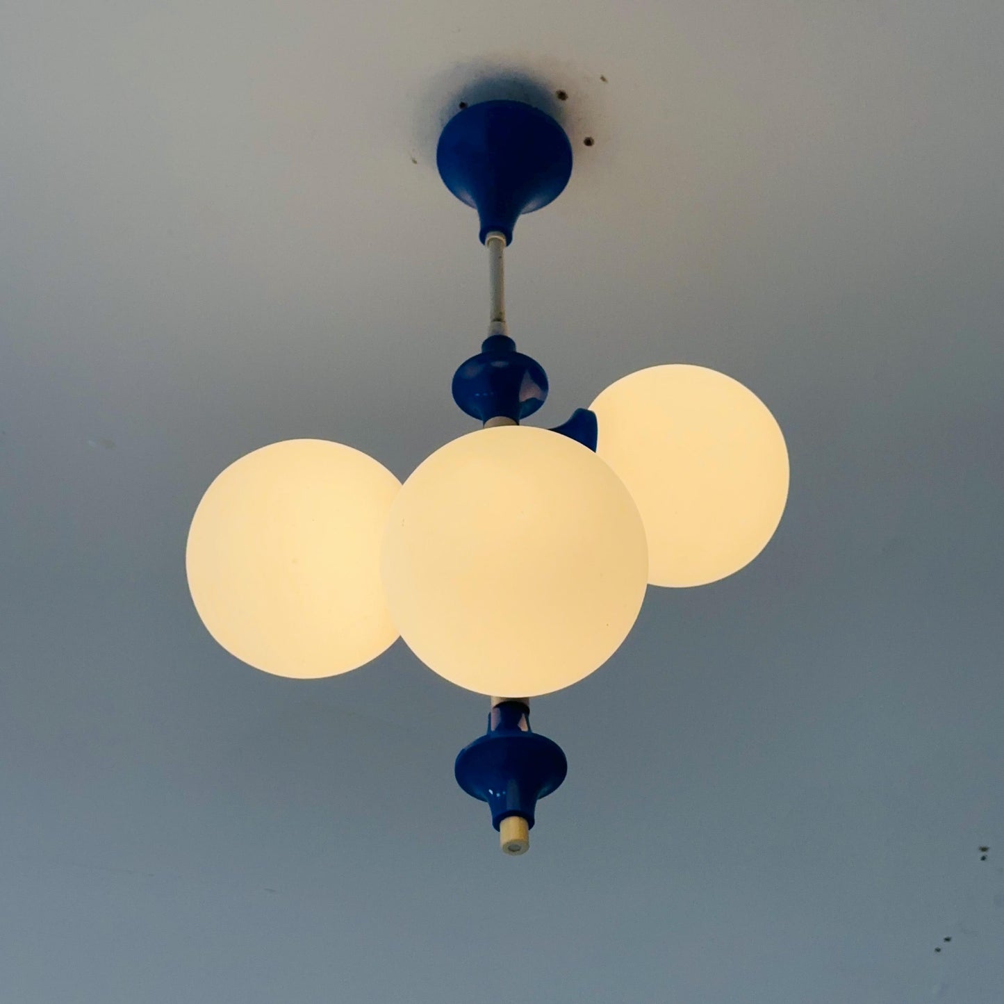 Mid century Richard Essig Space Age Ceiling Light 1970s Sputnik Lamp with 3 Glass Globes