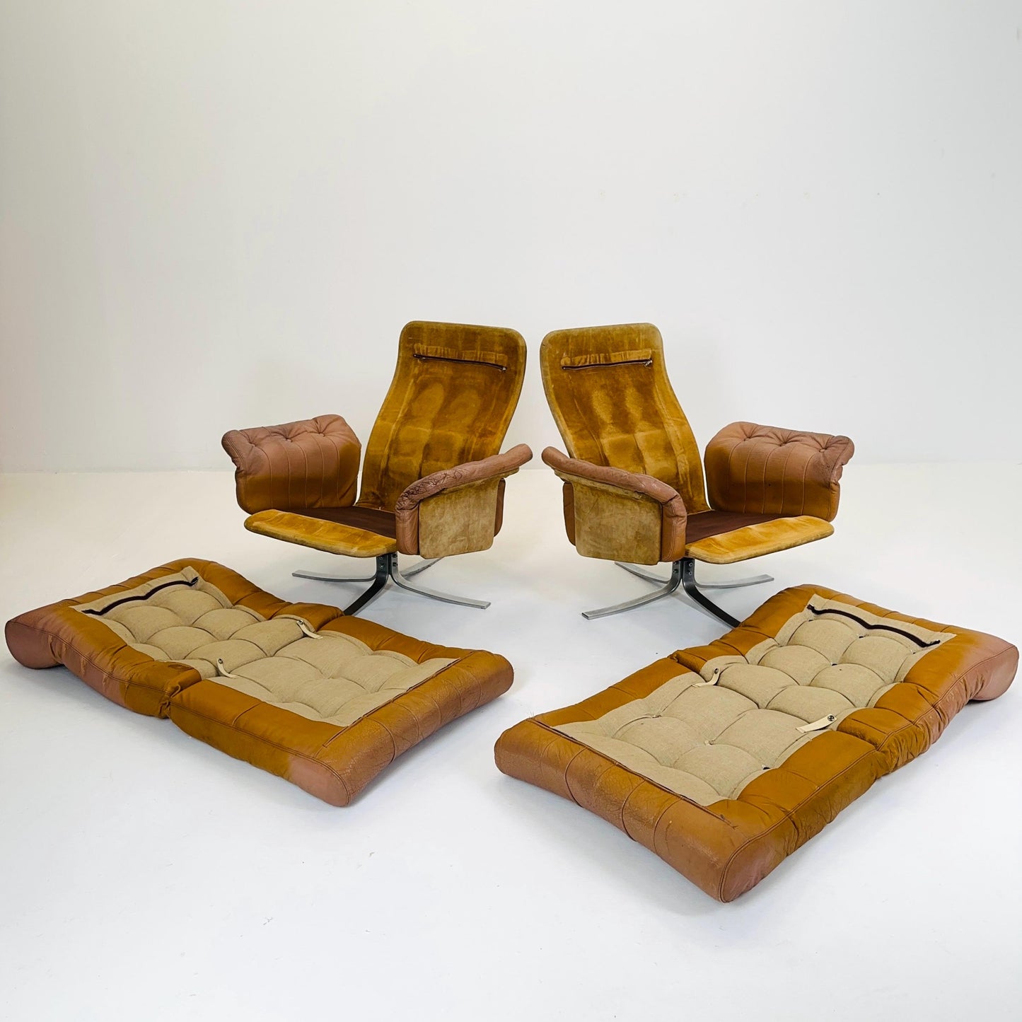 set of 2 Mid century Søren Nissen and Ebbe Gehl Lounge Chairs by Jeki Møbler Denmark 1960s