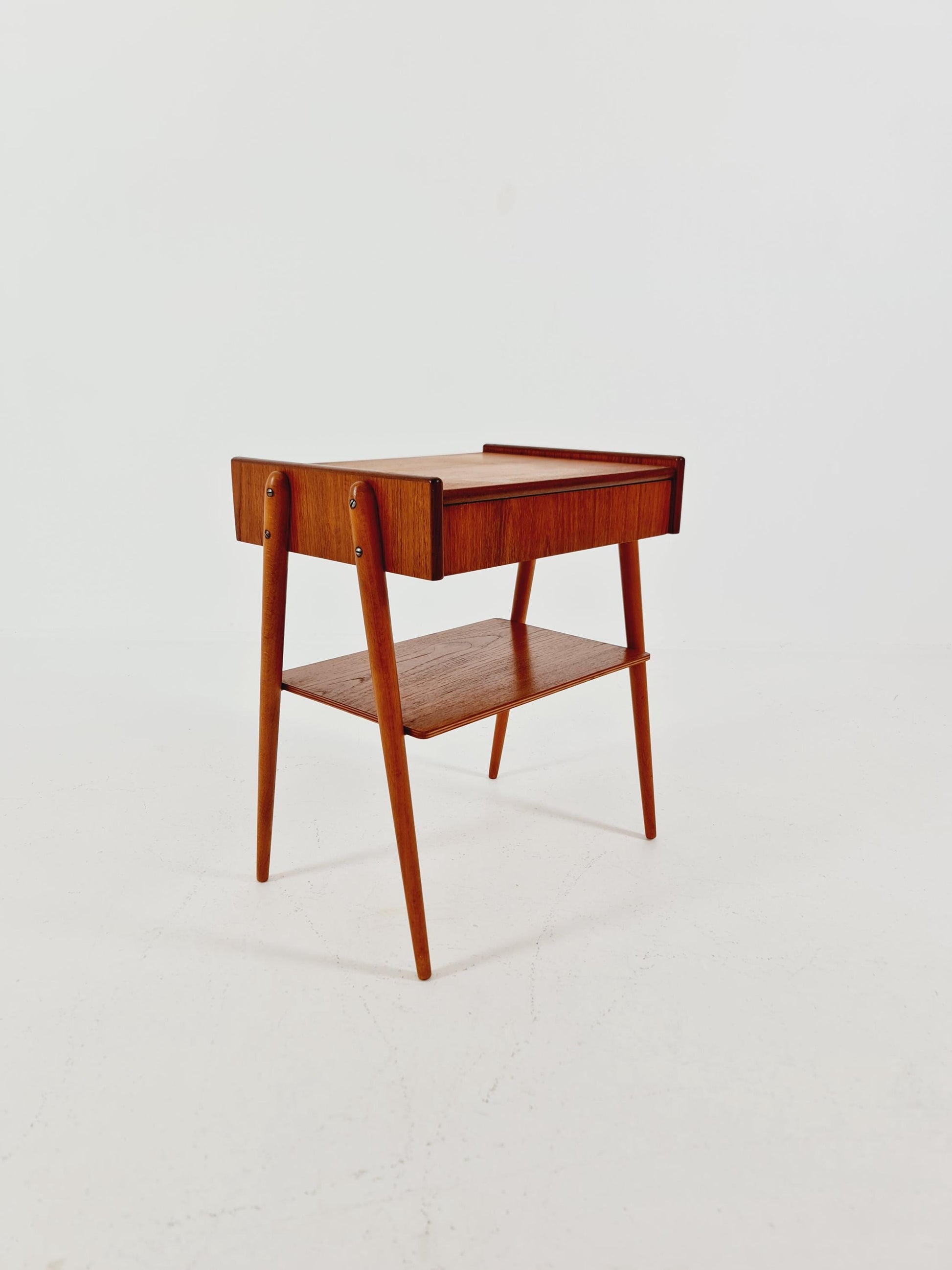 Midcentury Carlström & Co Teak Vintage Side table/ Bedside table/ Night stand straight from the sixties