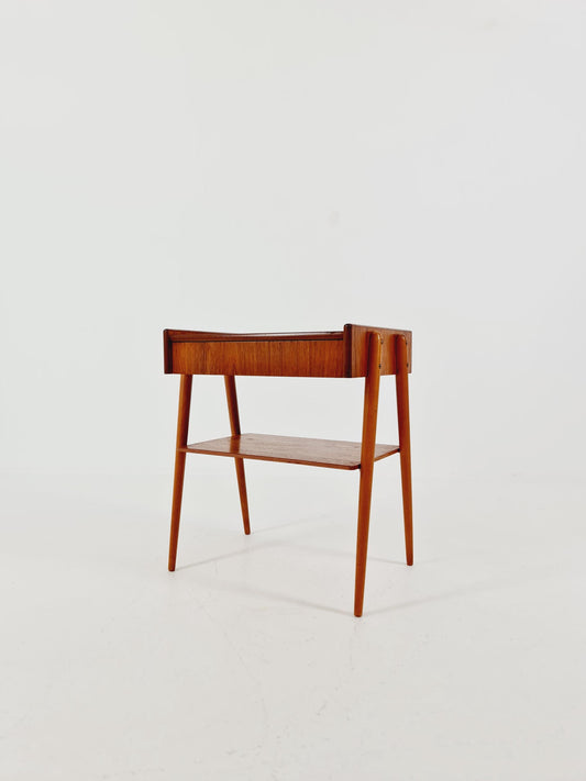 Midcentury Carlström & Co Teak Vintage Side table/ Bedside table/ Night stand straight from the sixties
