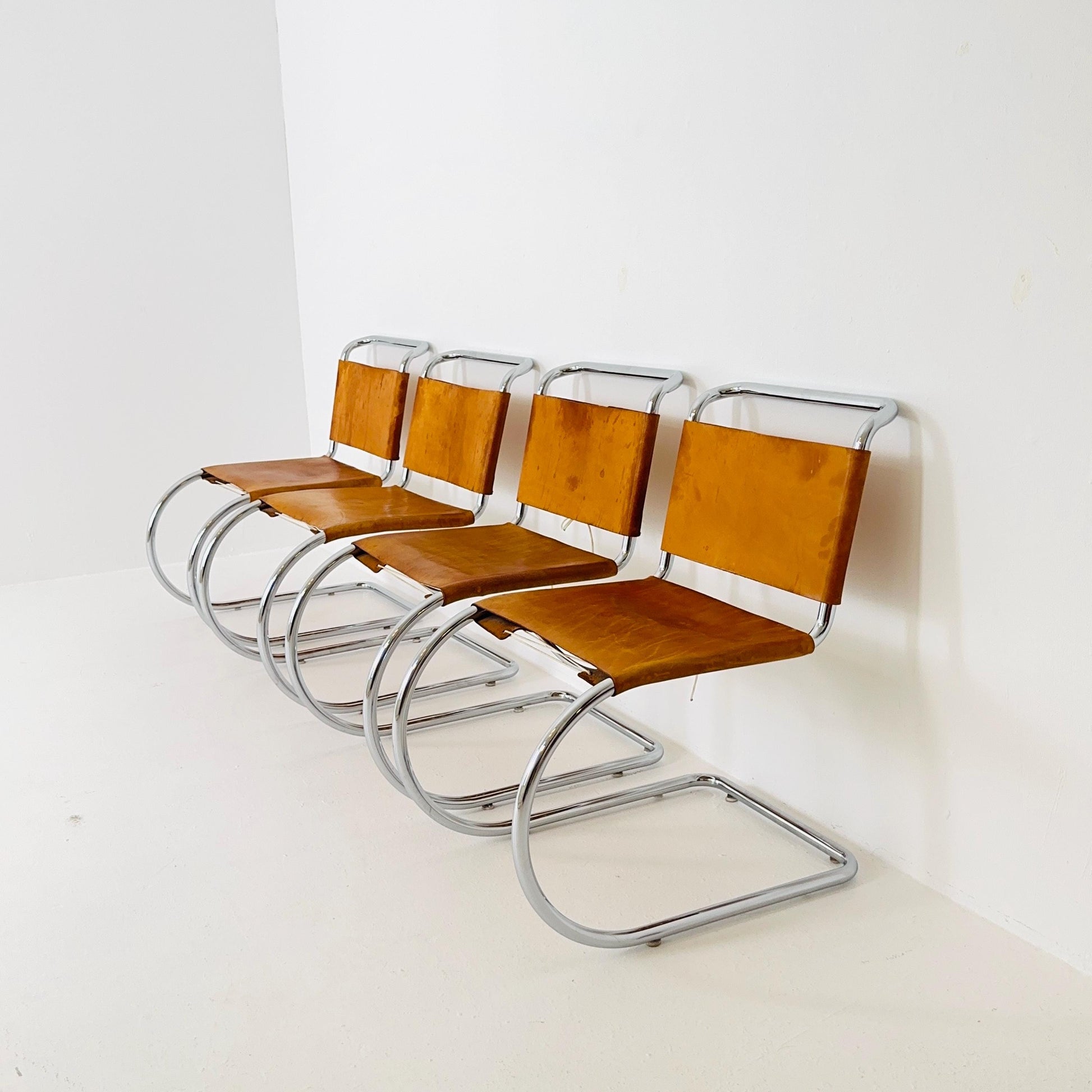 Set of 4 Bauhaus Mid-Century Modern Mies van der Rohe MR 10 Chair , 1980s Italy