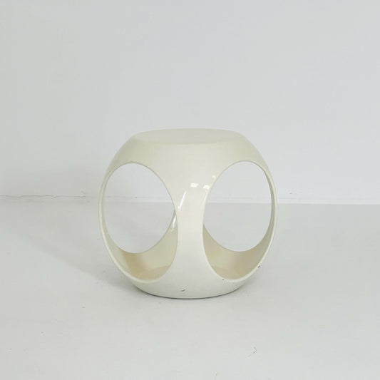 Mid-Century Modern White Fiberglass Side Table – 1970s, Luigi Colani
