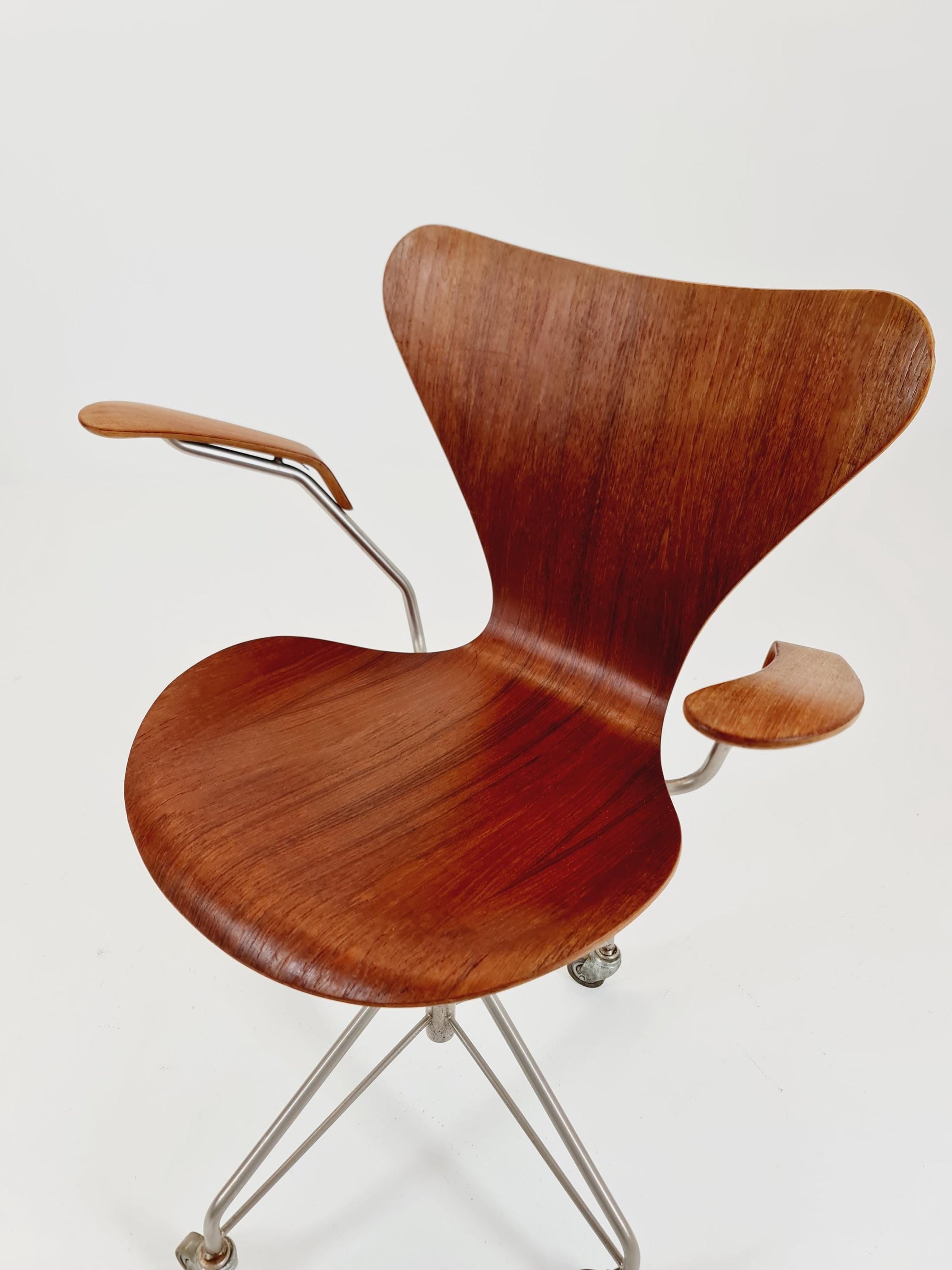 Vintage TeaK Swivel Chairs by Arne Jacobsen for Fritz Hansen, Model 3217, 1960s,