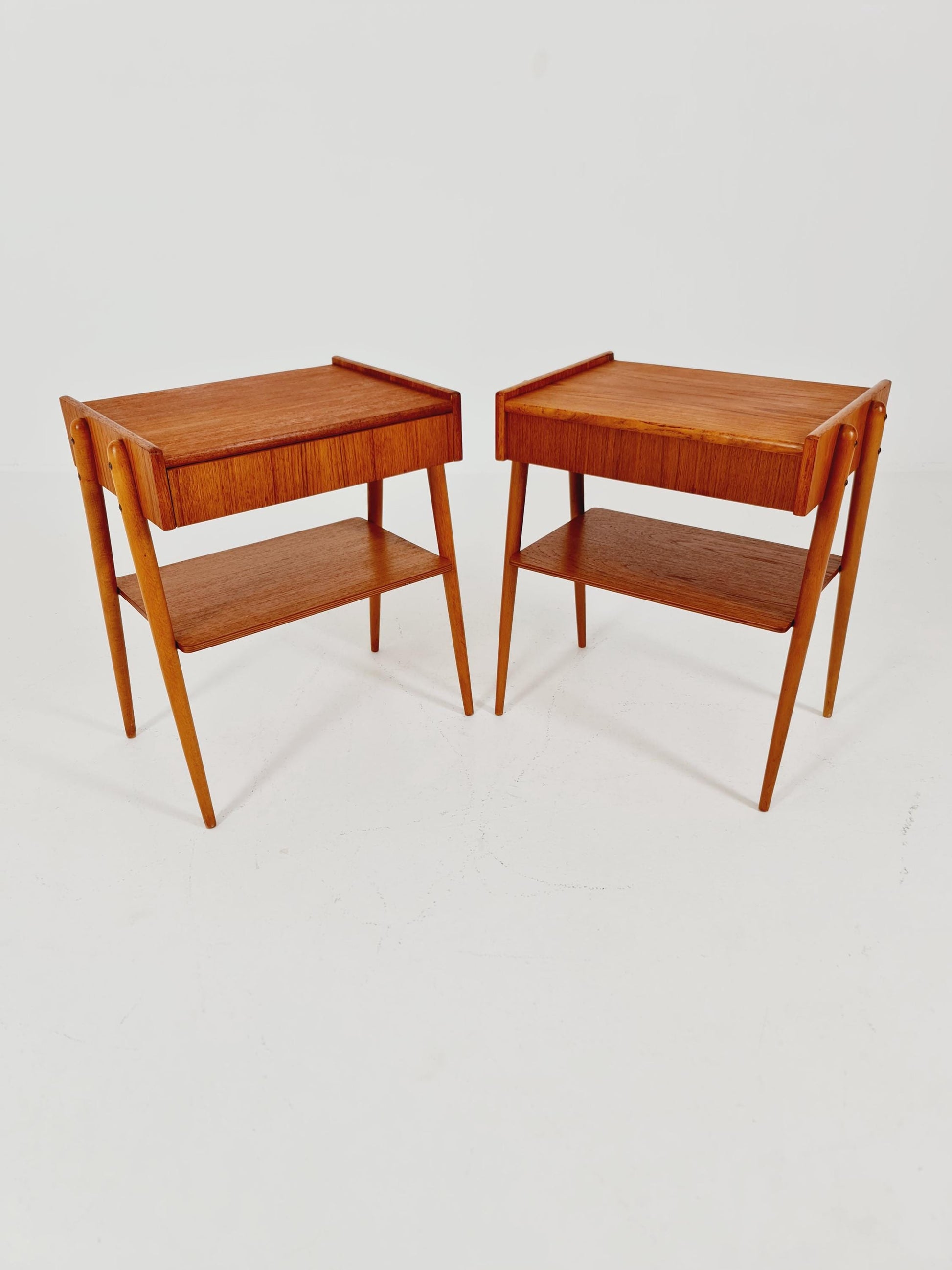Pair of Swedish Midcentury Teak Vintage Side table/ Bedside table/ Night stand by Carlström & Co, 1960s