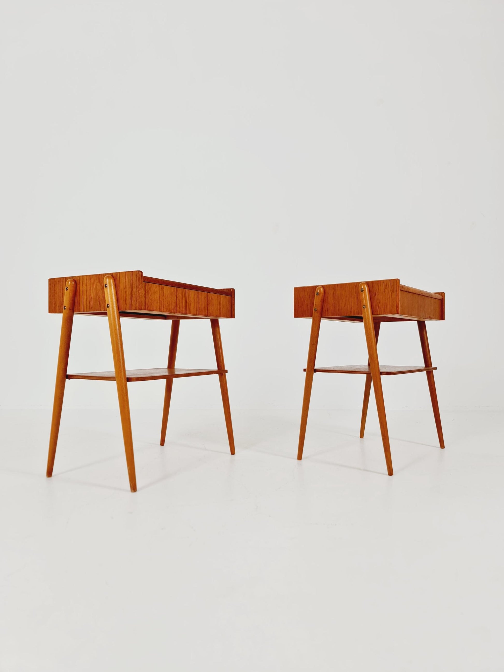 Pair of Swedish Midcentury Teak Vintage Side table/ Bedside table/ Night stand by Carlström & Co, 1960s