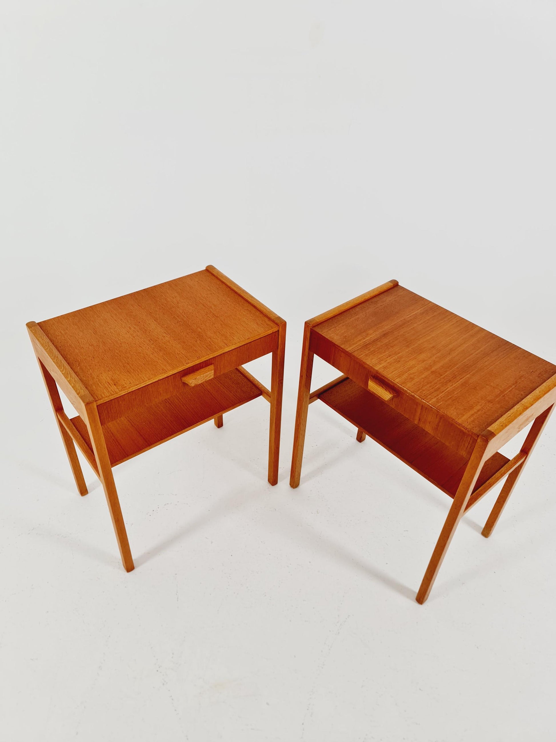 Pair of Swedish Midcentury Teak Vintage Side table/ Bedside table/ Night stand by Carlström & Co, 1960s