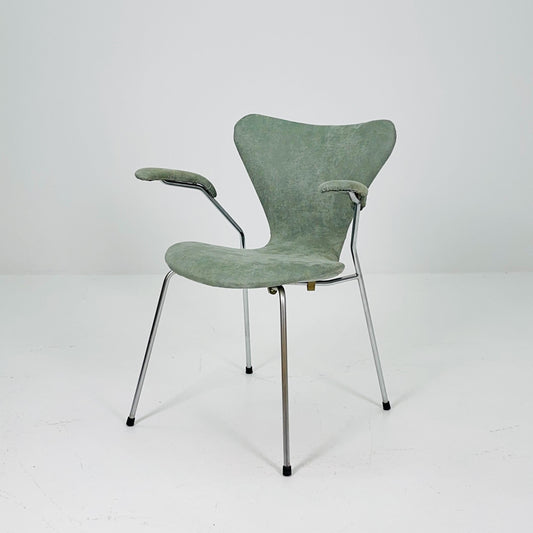 Rare Arne Jacobsen 3207 Armchair “The Seven Chair” for Fritz Hansen, Denmark, 1960s