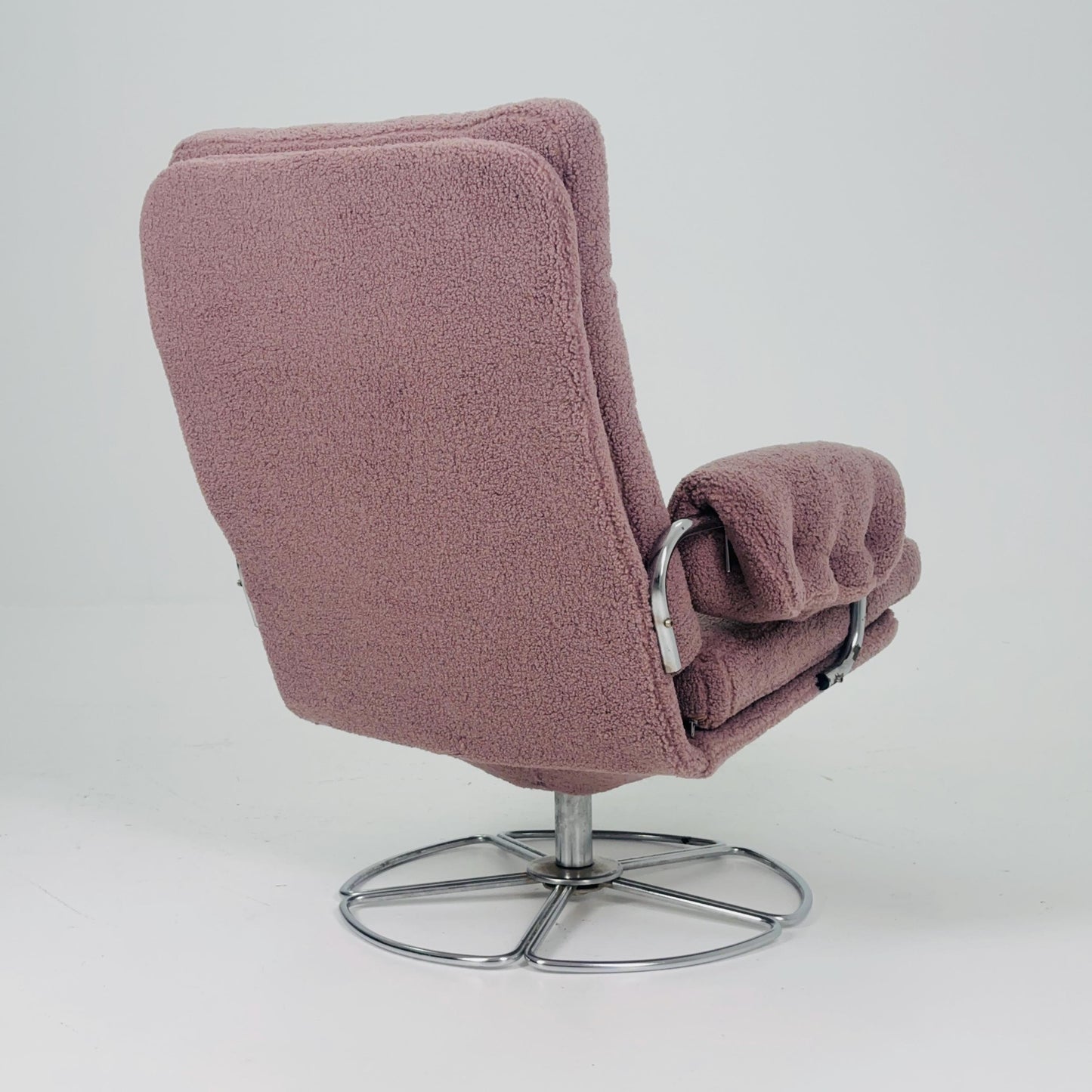 Mid century Bruno Mathsson Swivel Lounge Chair for DUX, 1960s Sweden