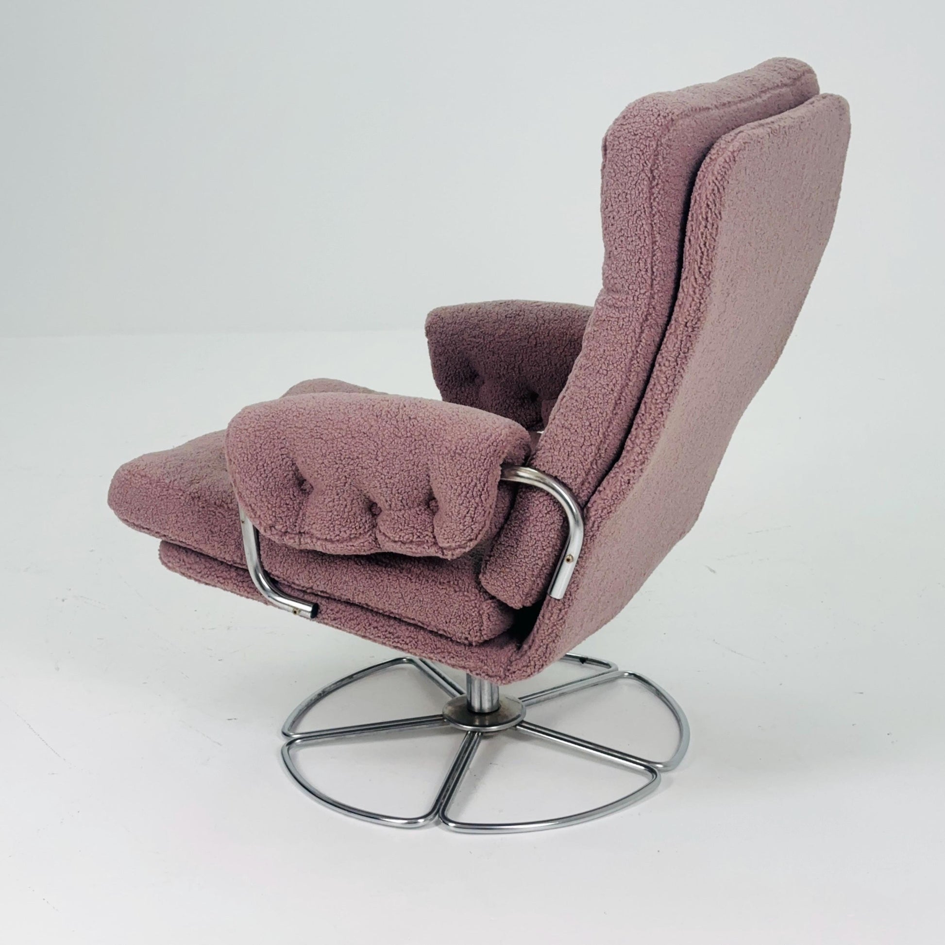Mid century Bruno Mathsson Swivel Lounge Chair for DUX, 1960s Sweden