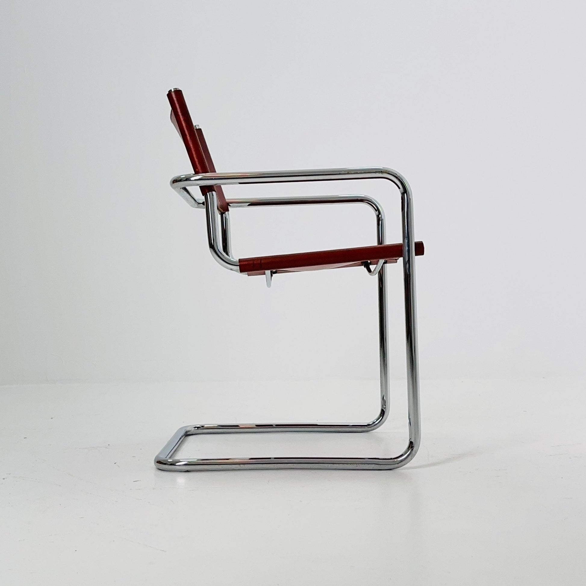 Rare and iconic MG5 Centro Studi armchair designed by Mart Stam & Marcel Breuer for Matteo Grassi, Italy, circa 1980s.