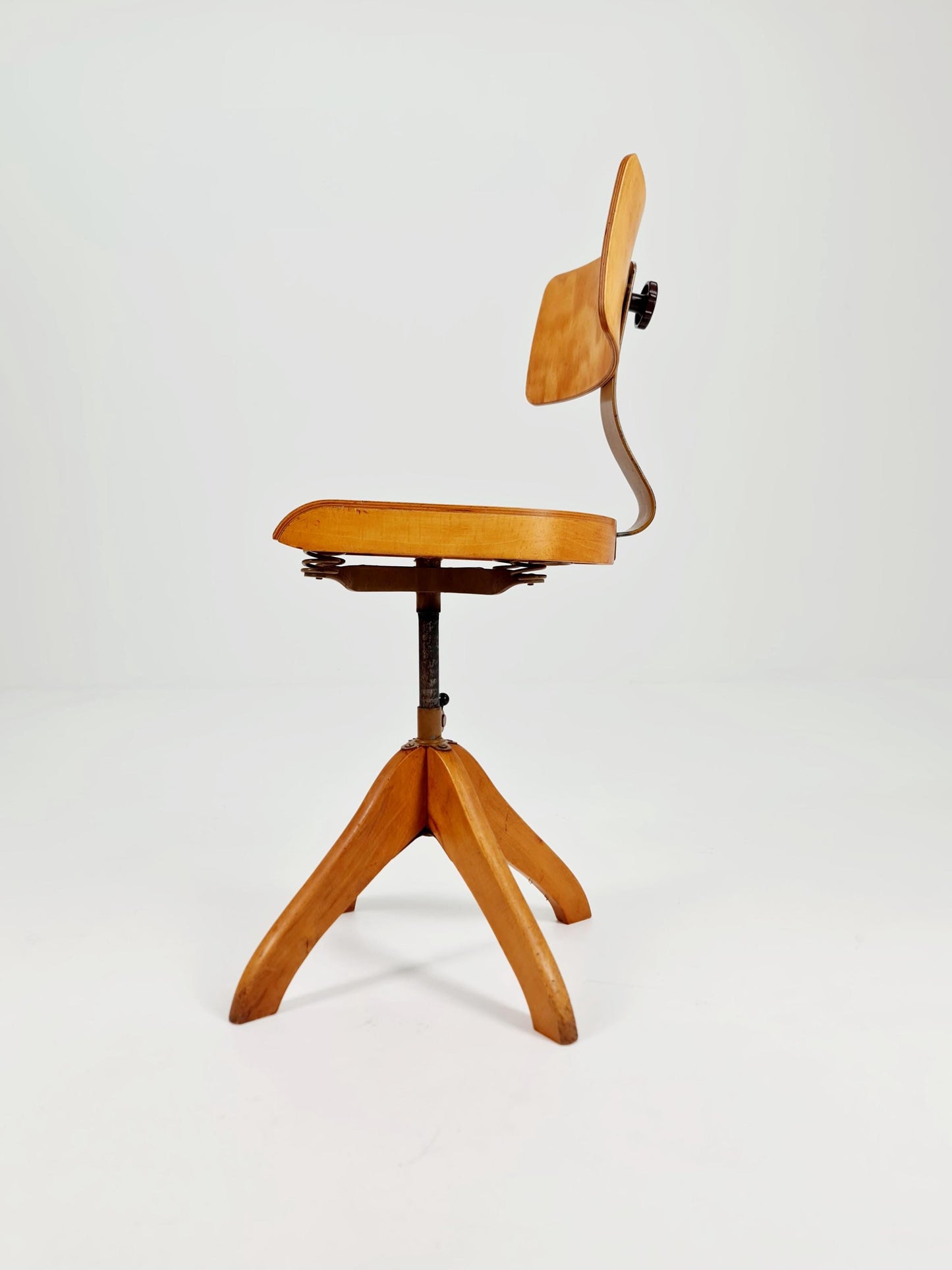 Bauhaus swivel office chair in solid wood By Polster Gleich ,1930s