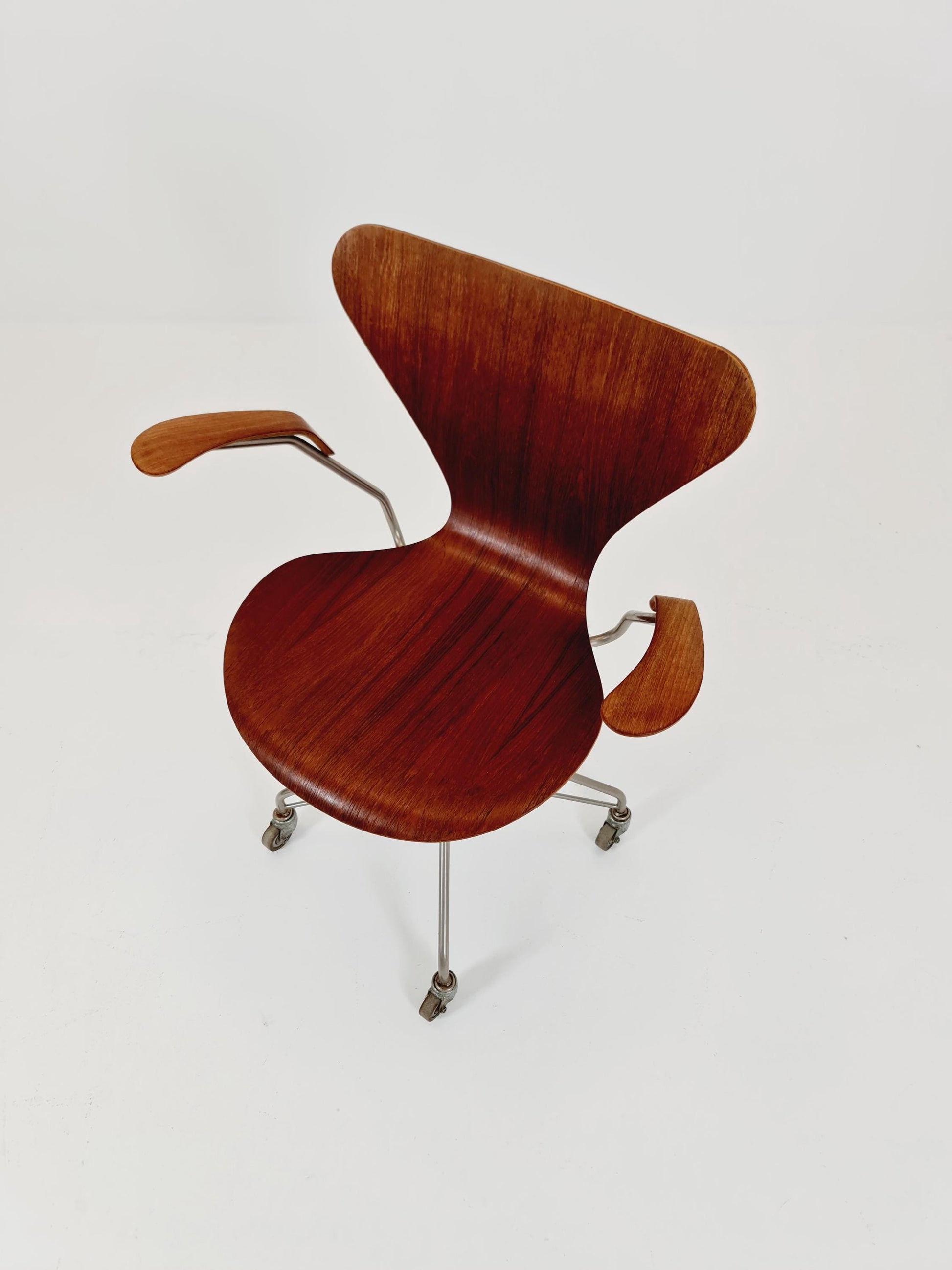 Vintage TeaK Swivel Chairs by Arne Jacobsen for Fritz Hansen, Model 3217, 1960s,