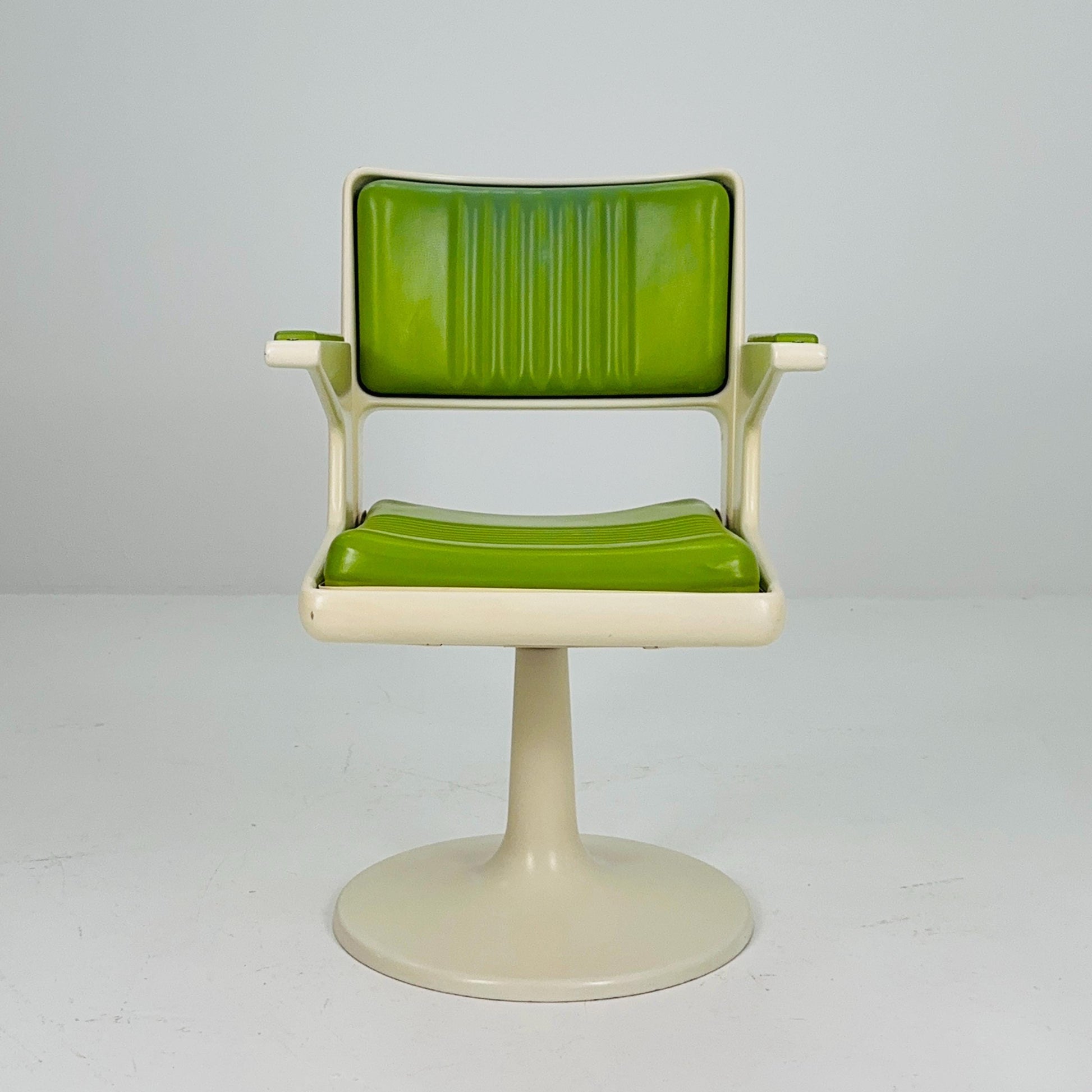 Rare Mid-Century Space Age Swivel Armchair – White & Green Plastic Faux Leather Desk or Barber Chair – Tulip Base, 1970s