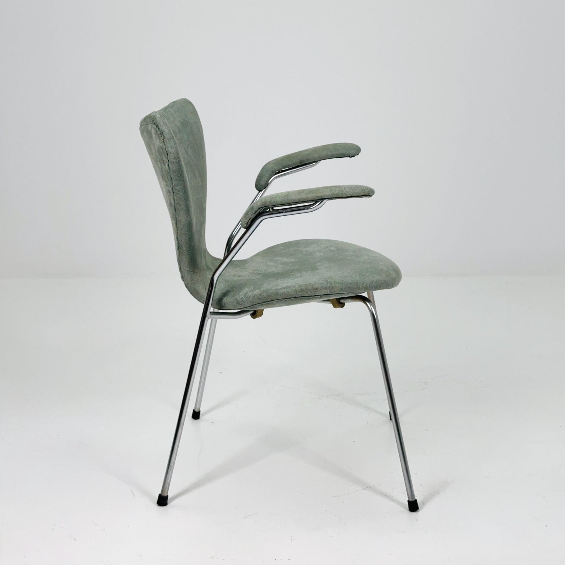 Rare Arne Jacobsen 3207 Armchair “The Seven Chair” for Fritz Hansen, Denmark, 1960s