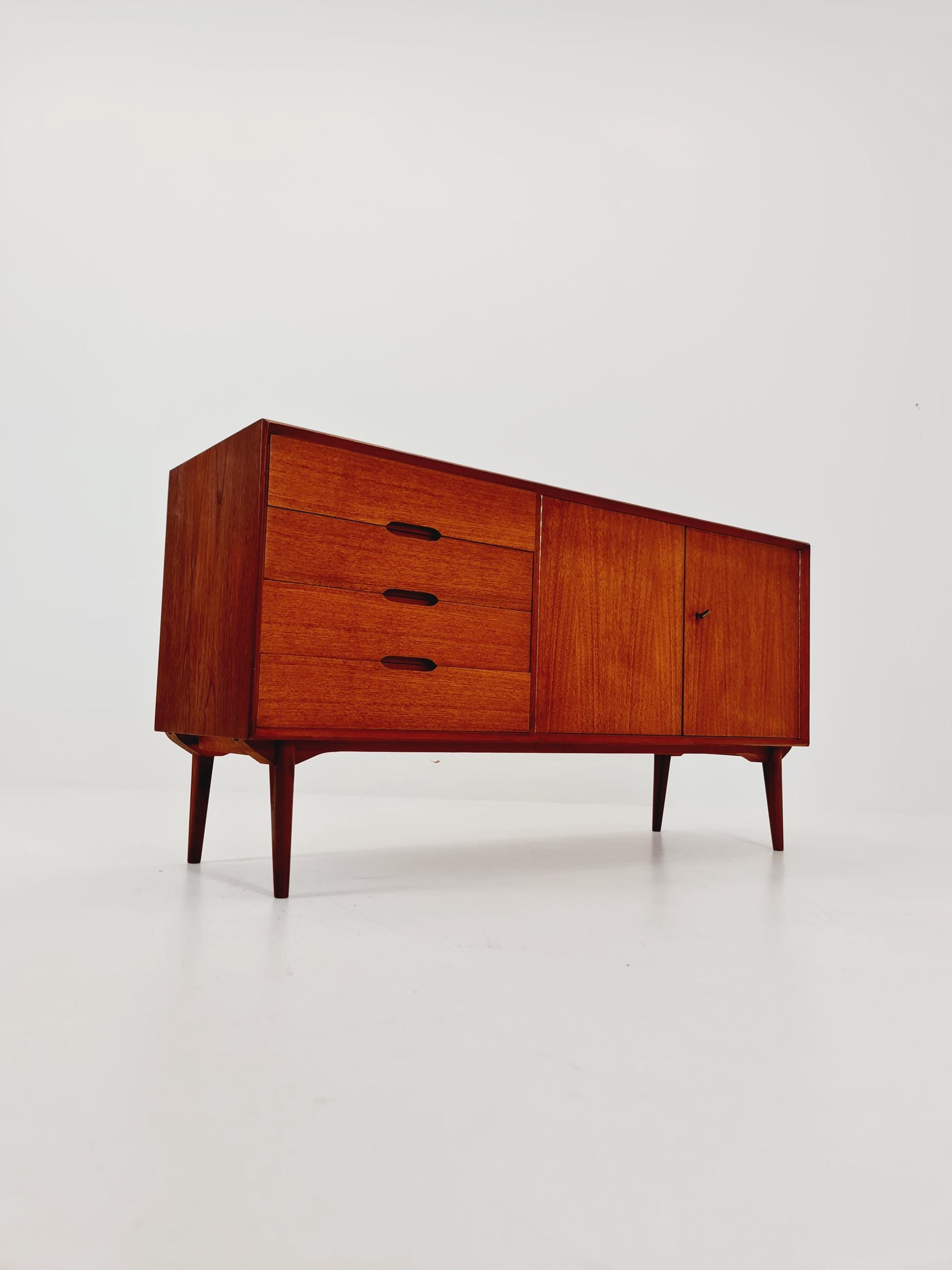 Mid century Modern German teak sideboard by Wilhelm Renz möbel, 1960s