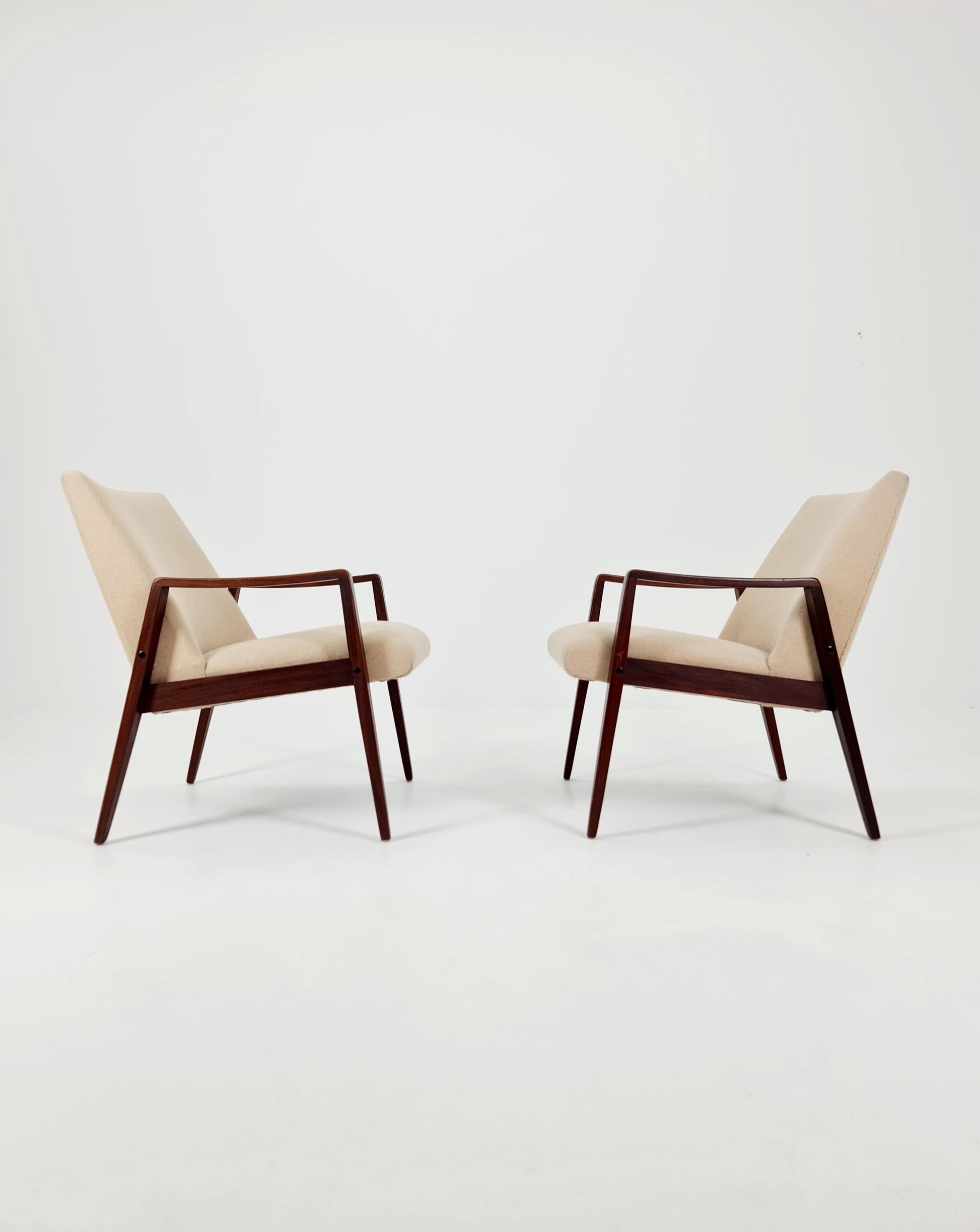 Mid century easy lounge chairs 1960s, Set of 2
