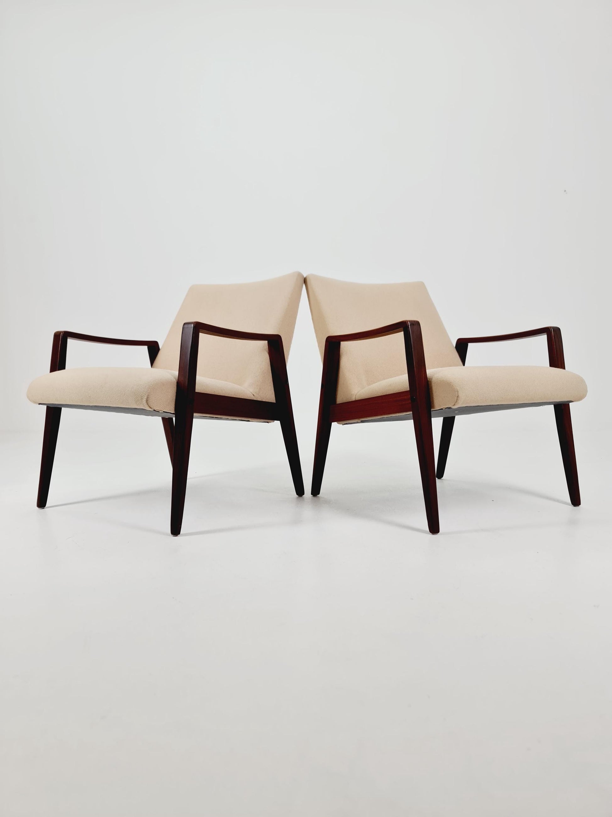 Mid century easy lounge chairs 1960s, Set of 2
