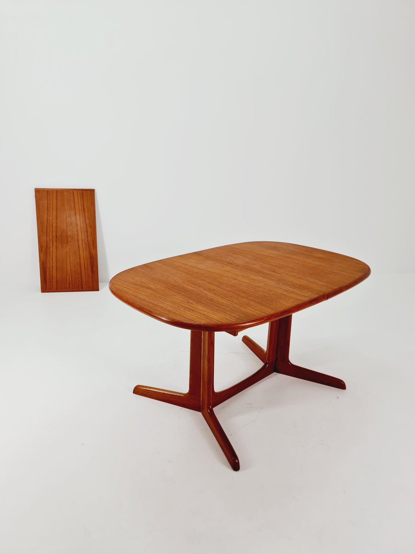Vintage Danish Teak Oval Dining table by Gudme Möbelfabrik A/S , 1960s