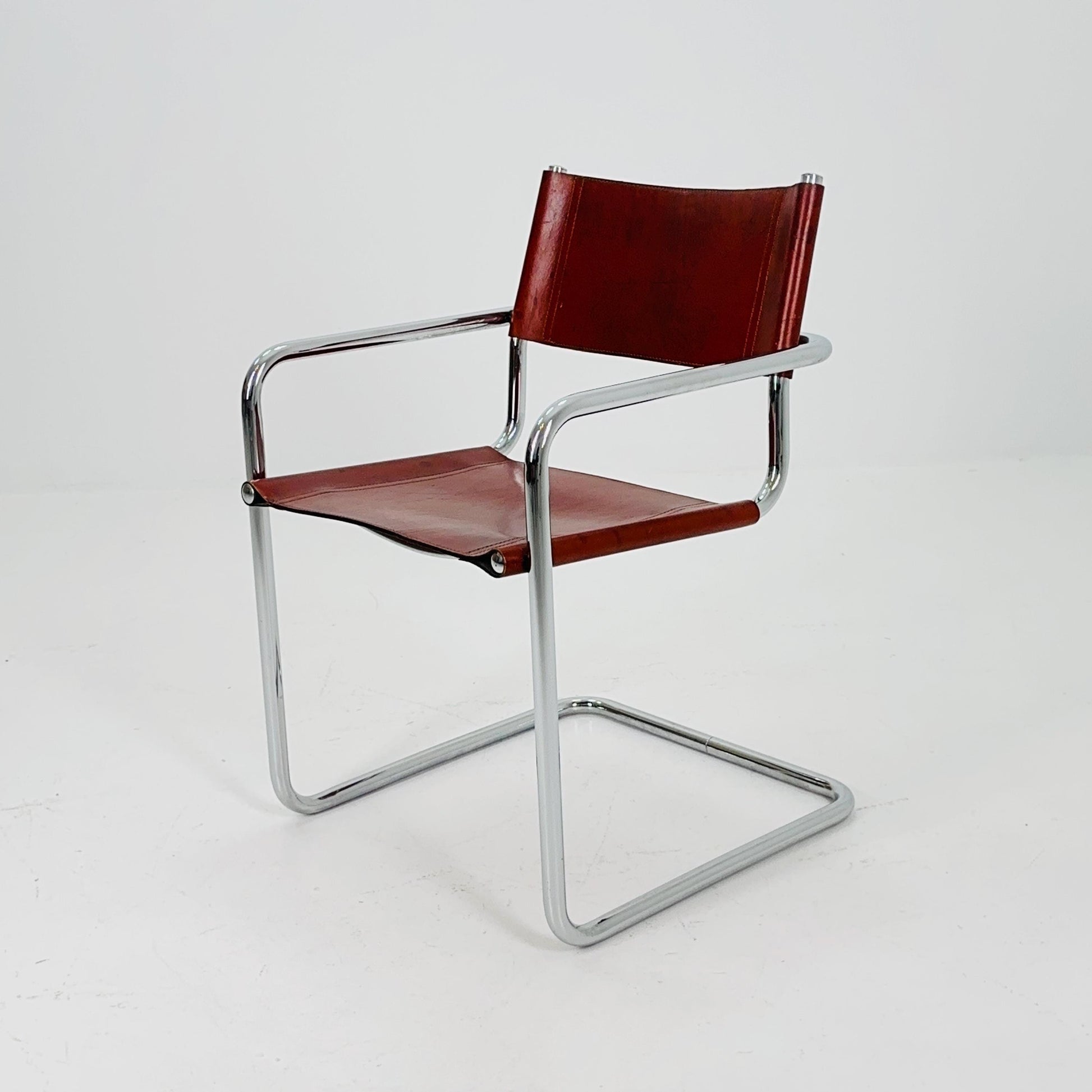 Rare and iconic MG5 Centro Studi armchair designed by Mart Stam & Marcel Breuer for Matteo Grassi, Italy, circa 1980s.